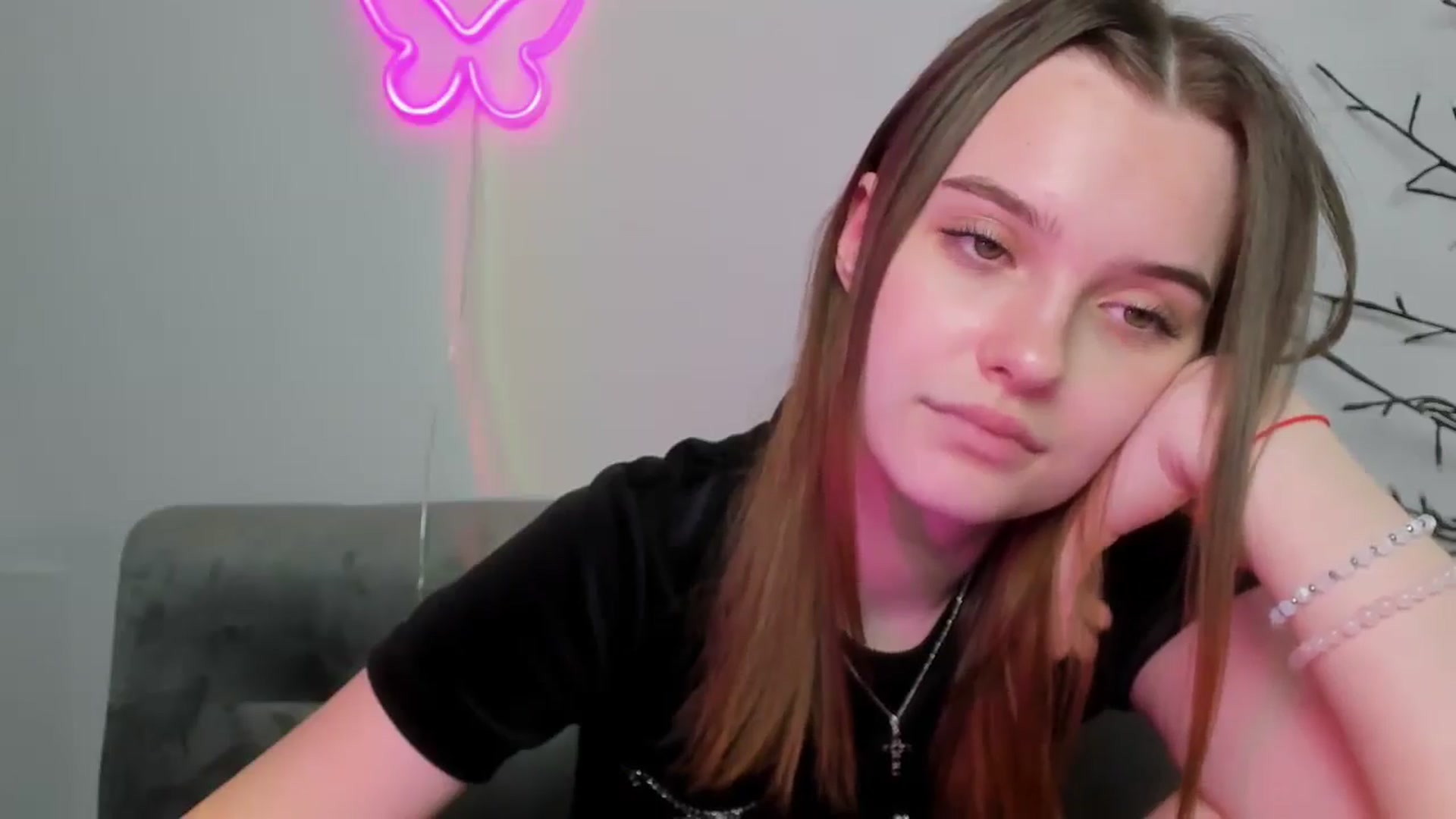 Gallery image thumbnail from KristiGant's myfreecams stream on, 04/16/2026, 16:05 image 7 of 20