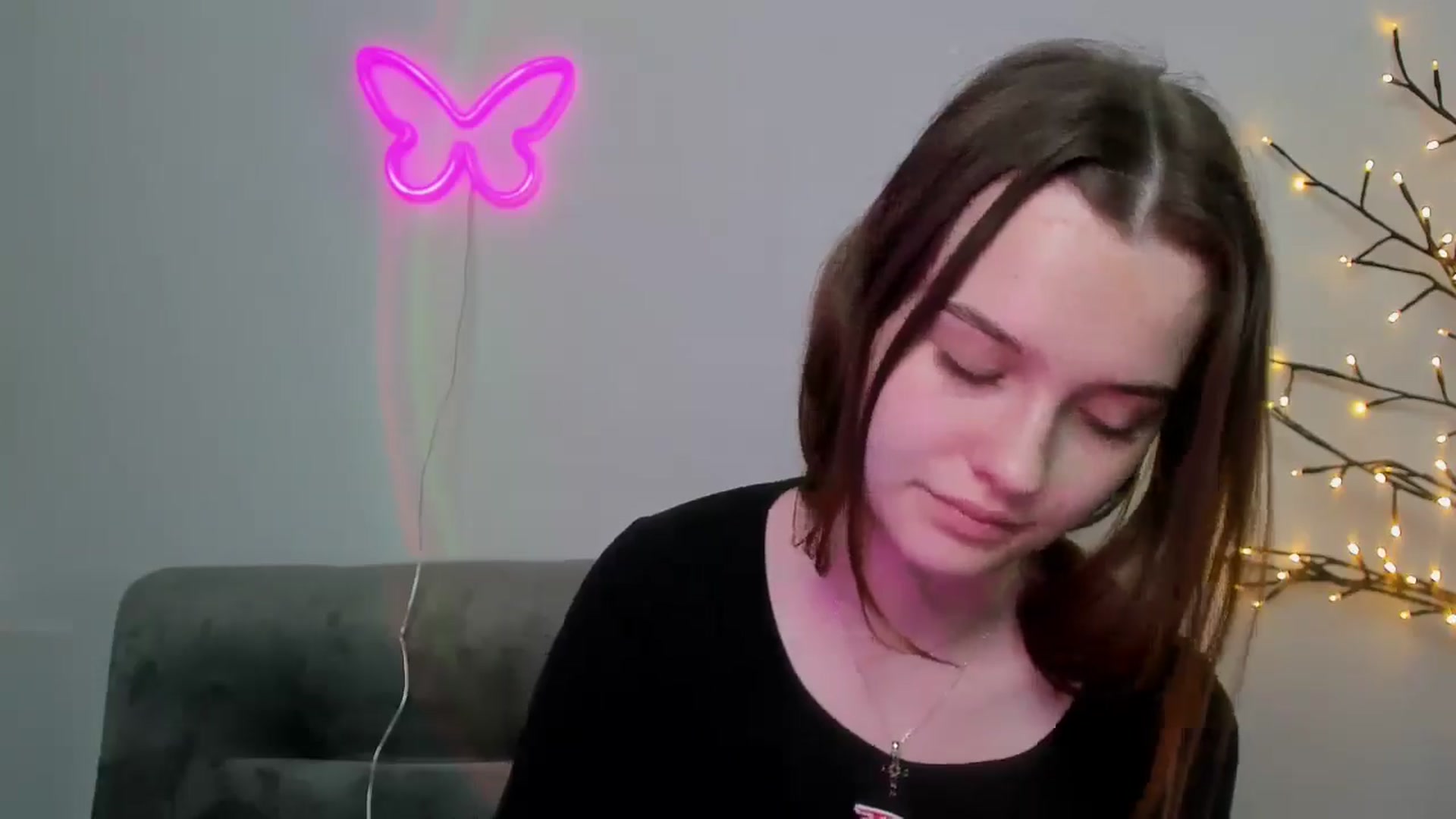 Gallery image thumbnail from KristiGant's myfreecams stream on, 04/17/2026, 14:26 image 13 of 20
