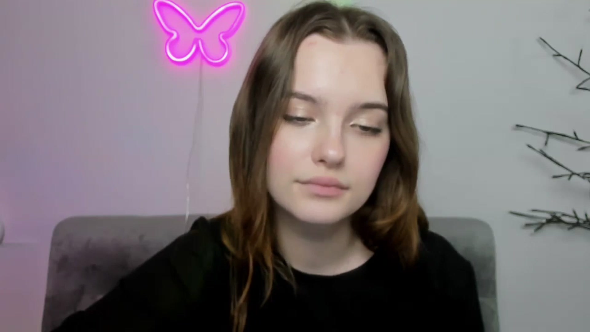 Gallery image thumbnail from KristiGant's myfreecams stream on, 04/18/2026, 14:32 image 7 of 20