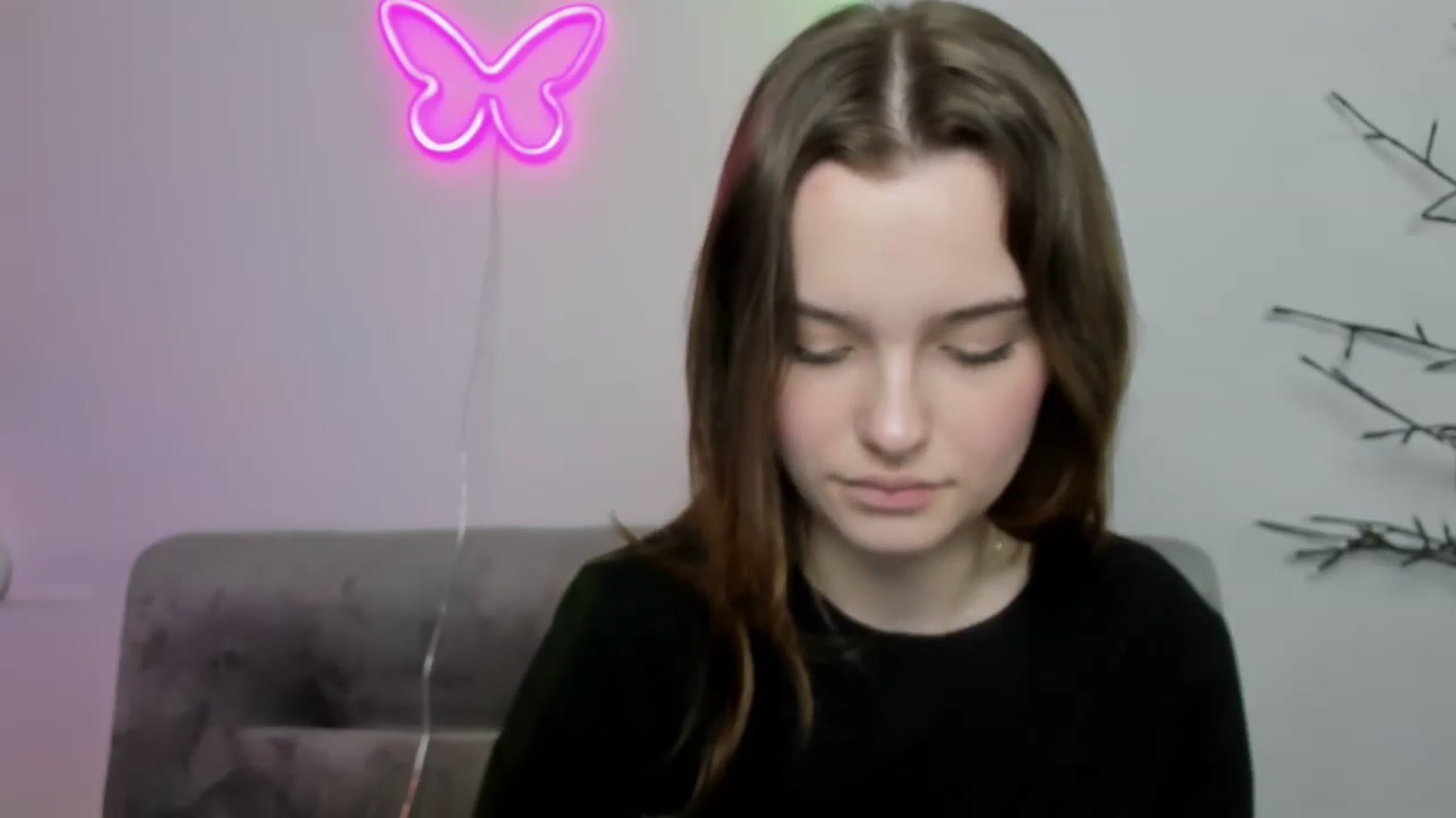 Gallery image thumbnail from KristiGant's myfreecams stream on, 04/18/2026, 14:32 image 6 of 20