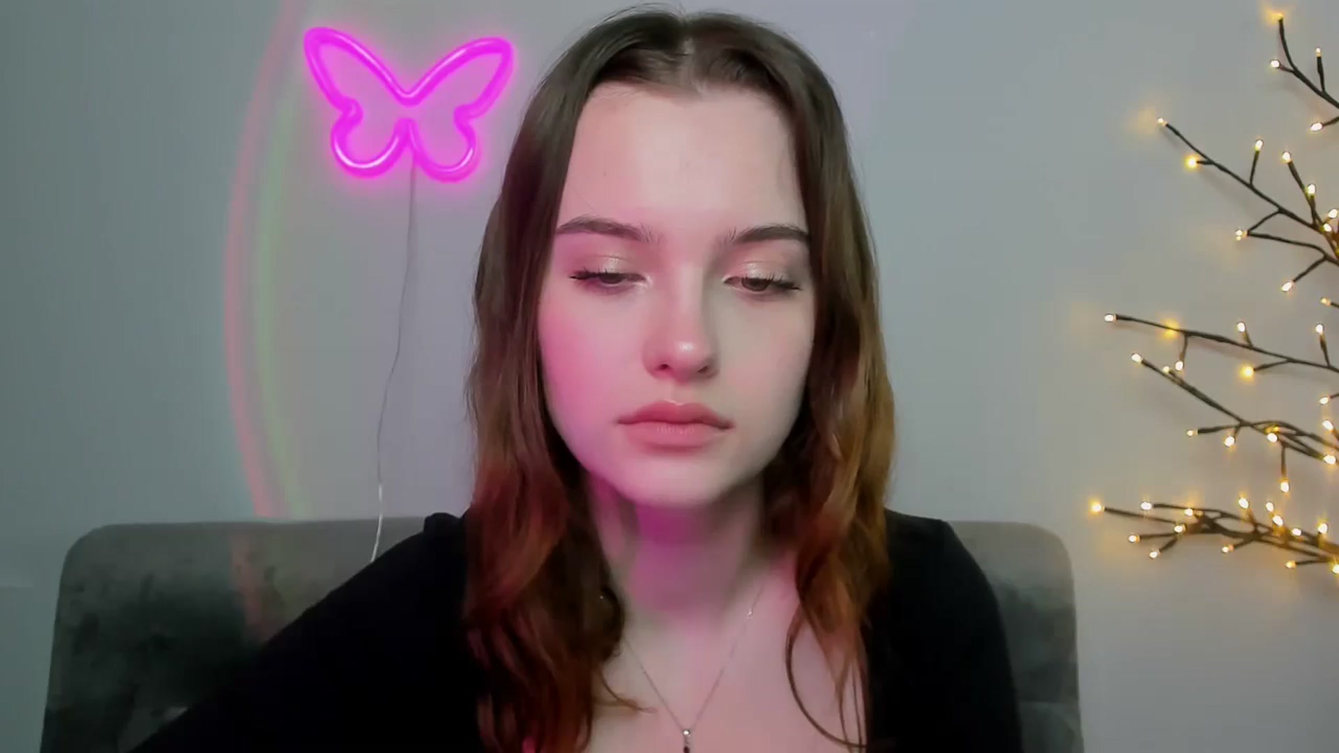 Gallery image thumbnail from KristiGant's myfreecams stream on, 04/19/2026, 12:38 image 5 of 20