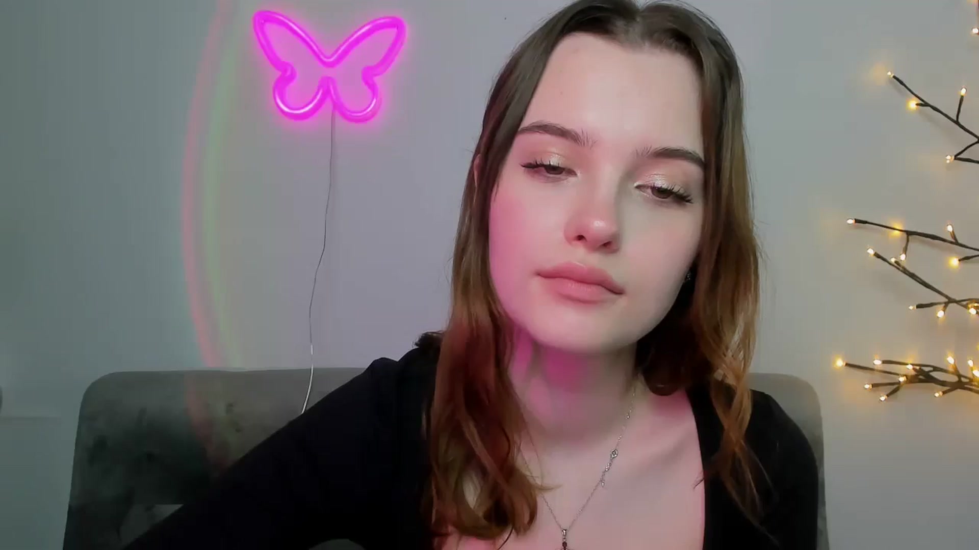 Gallery image thumbnail from KristiGant's myfreecams stream on, 04/19/2026, 13:10 image 15 of 20
