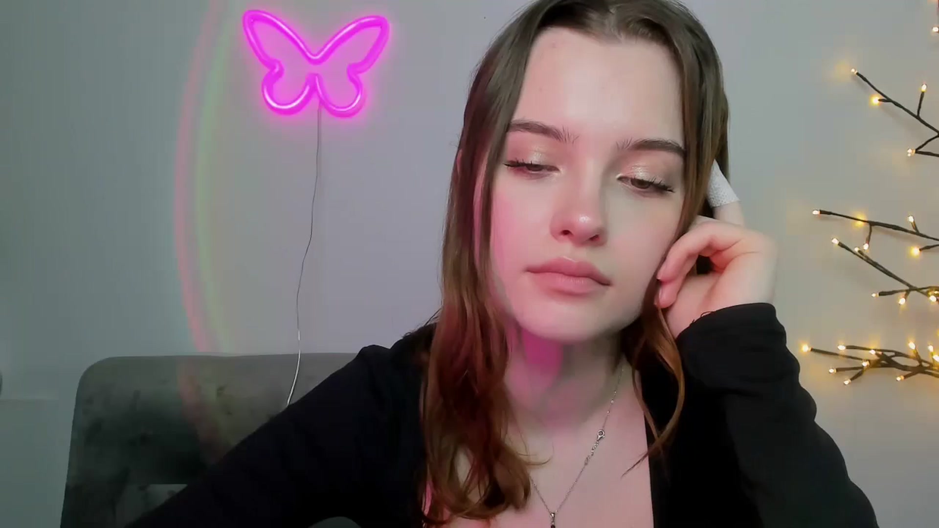 Gallery image thumbnail from KristiGant's myfreecams stream on, 04/19/2026, 13:10 image 12 of 20