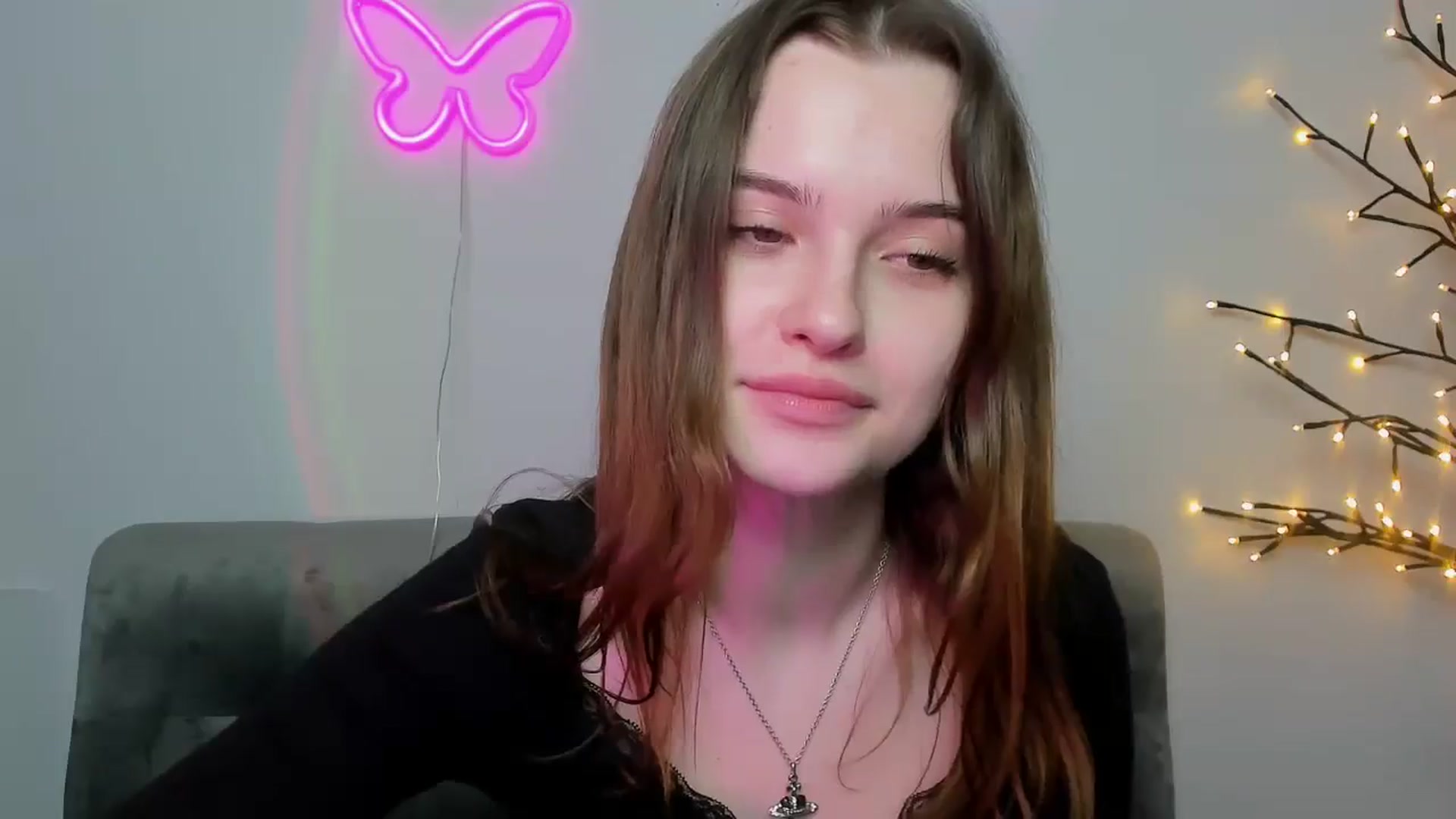 Gallery image thumbnail from KristiGant's myfreecams stream on, 04/21/2026, 11:20 image 3 of 20
