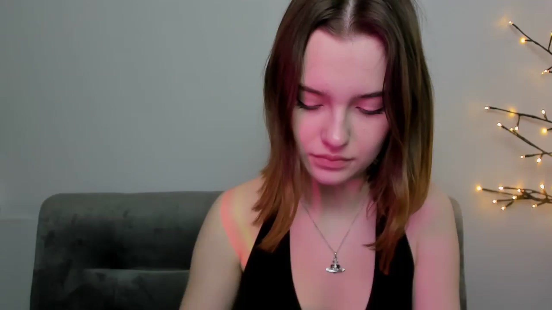 Gallery image thumbnail from KristiGant's myfreecams stream on, 04/27/2026, 13:26 image 1 of 20