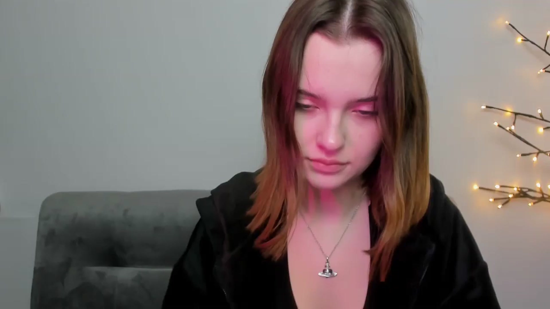Gallery image thumbnail from KristiGant's myfreecams stream on, 04/27/2026, 13:26 image 3 of 20