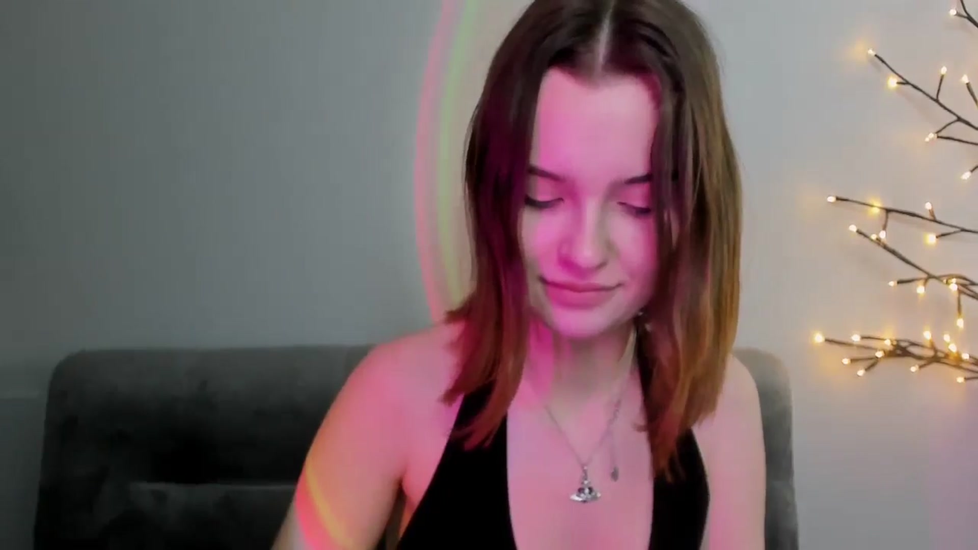 Gallery image thumbnail from KristiGant's myfreecams stream on, 04/27/2026, 15:12 image 16 of 20
