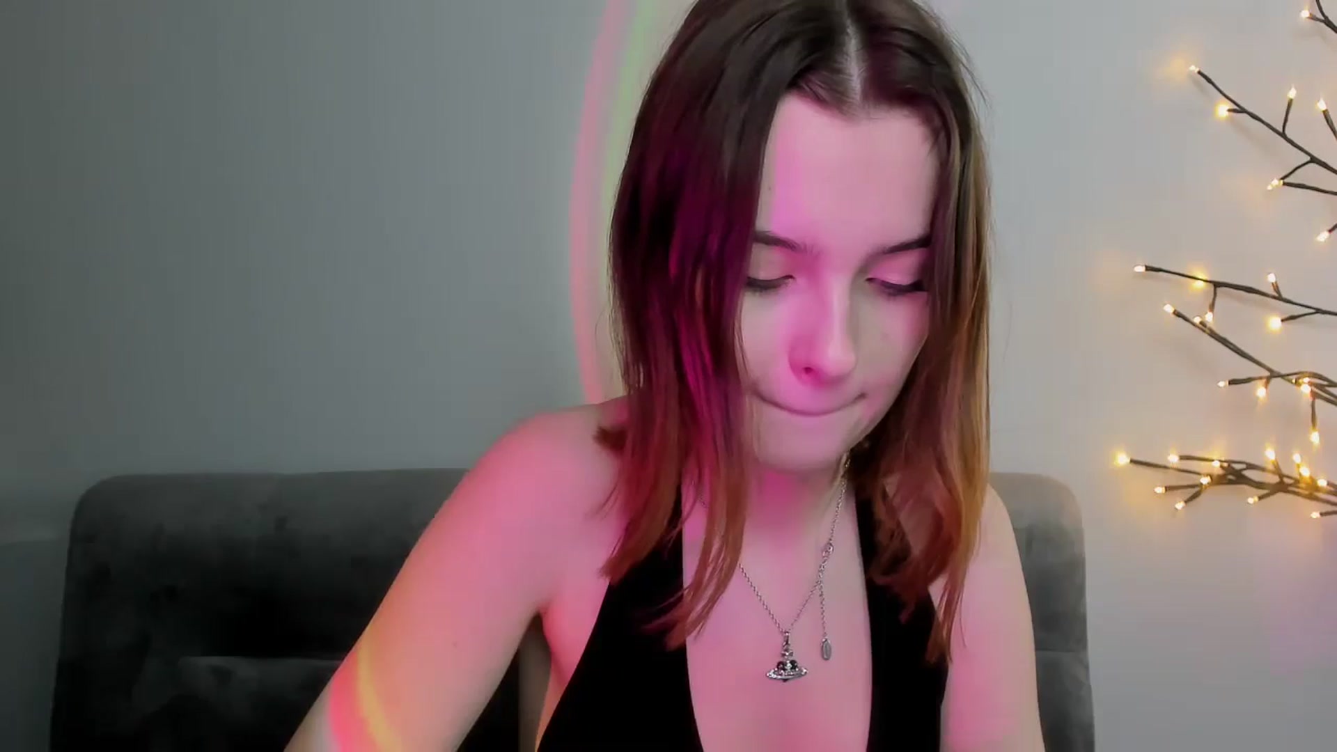 Gallery image thumbnail from KristiGant's myfreecams stream on, 04/27/2026, 15:12 image 13 of 20