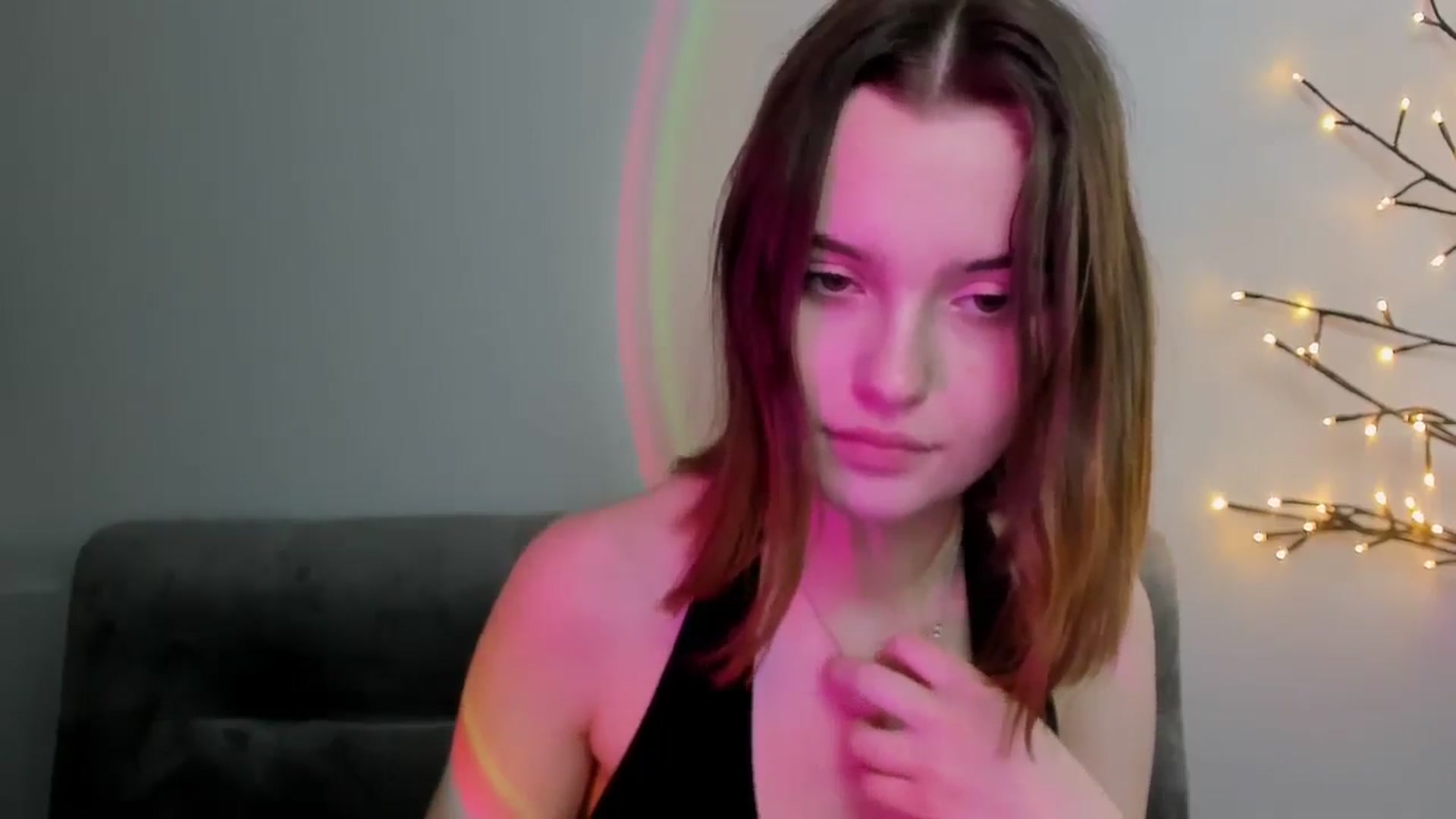 Gallery image thumbnail from KristiGant's myfreecams stream on, 04/27/2026, 15:12 image 15 of 20