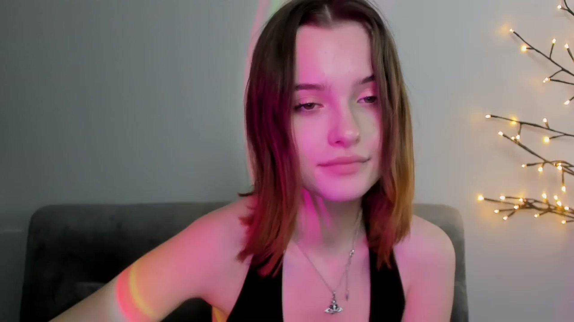 Gallery image thumbnail from KristiGant's myfreecams stream on, 04/27/2026, 15:12 image 17 of 20