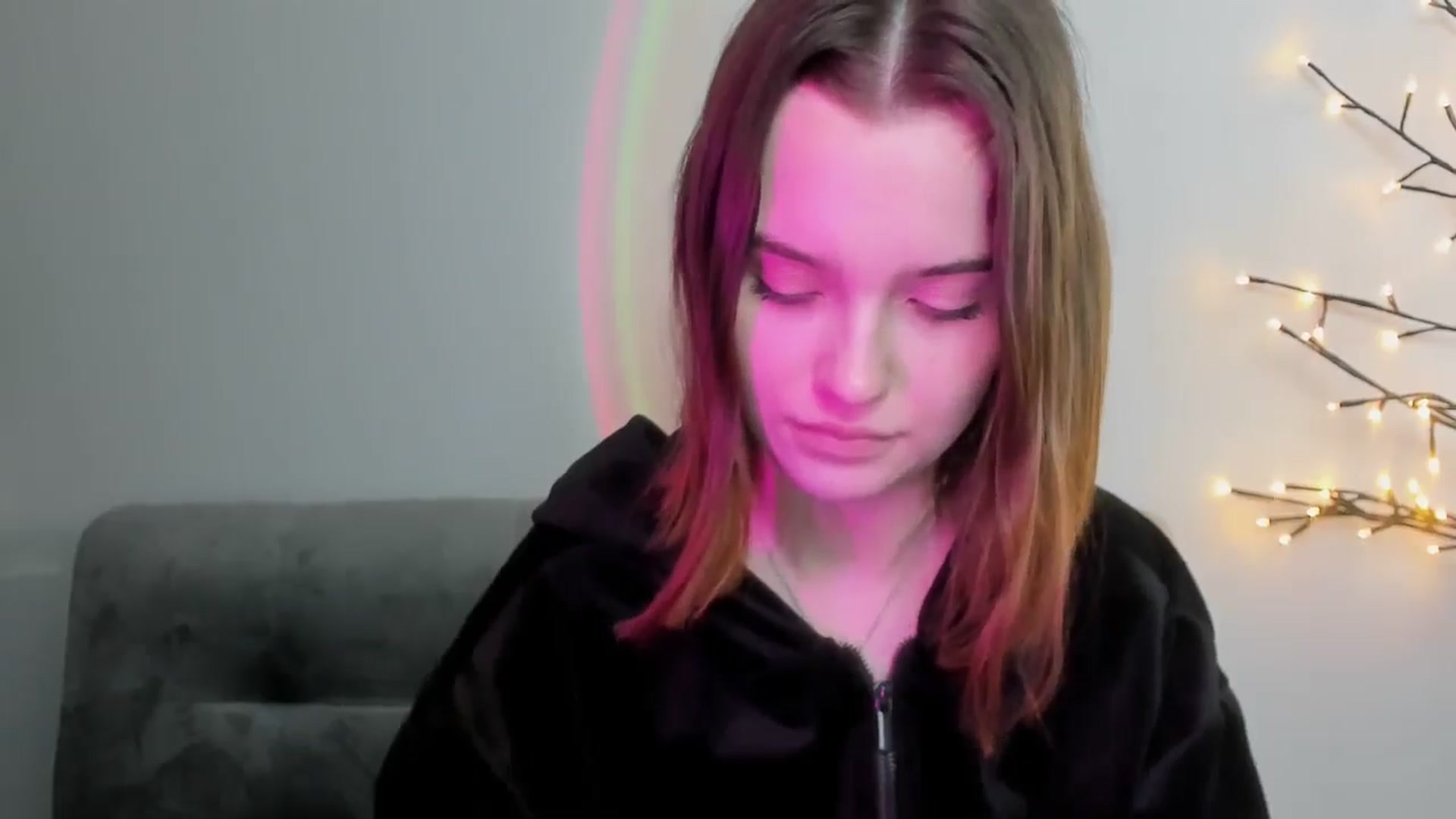 Gallery image thumbnail from KristiGant's myfreecams stream on, 04/27/2026, 15:52 image 3 of 20