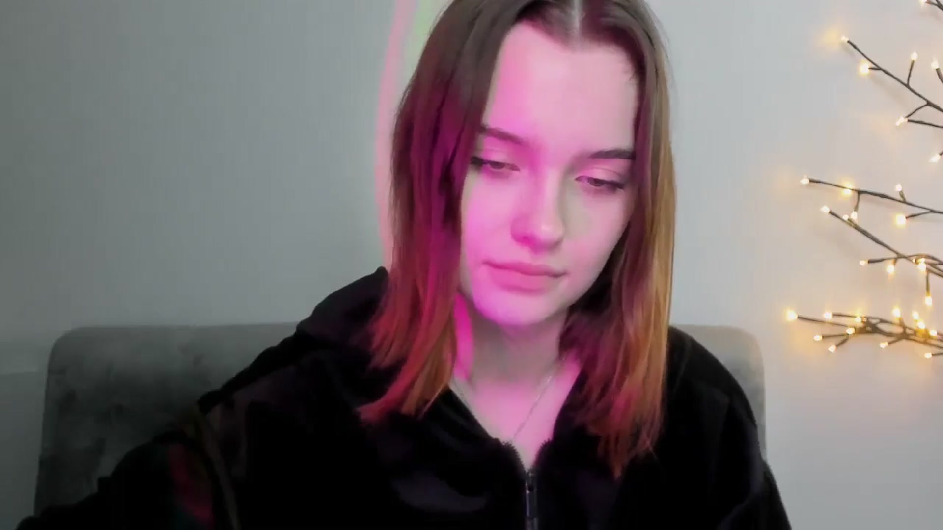 Gallery image thumbnail from KristiGant's myfreecams stream on, 04/27/2026, 15:52 image 6 of 20