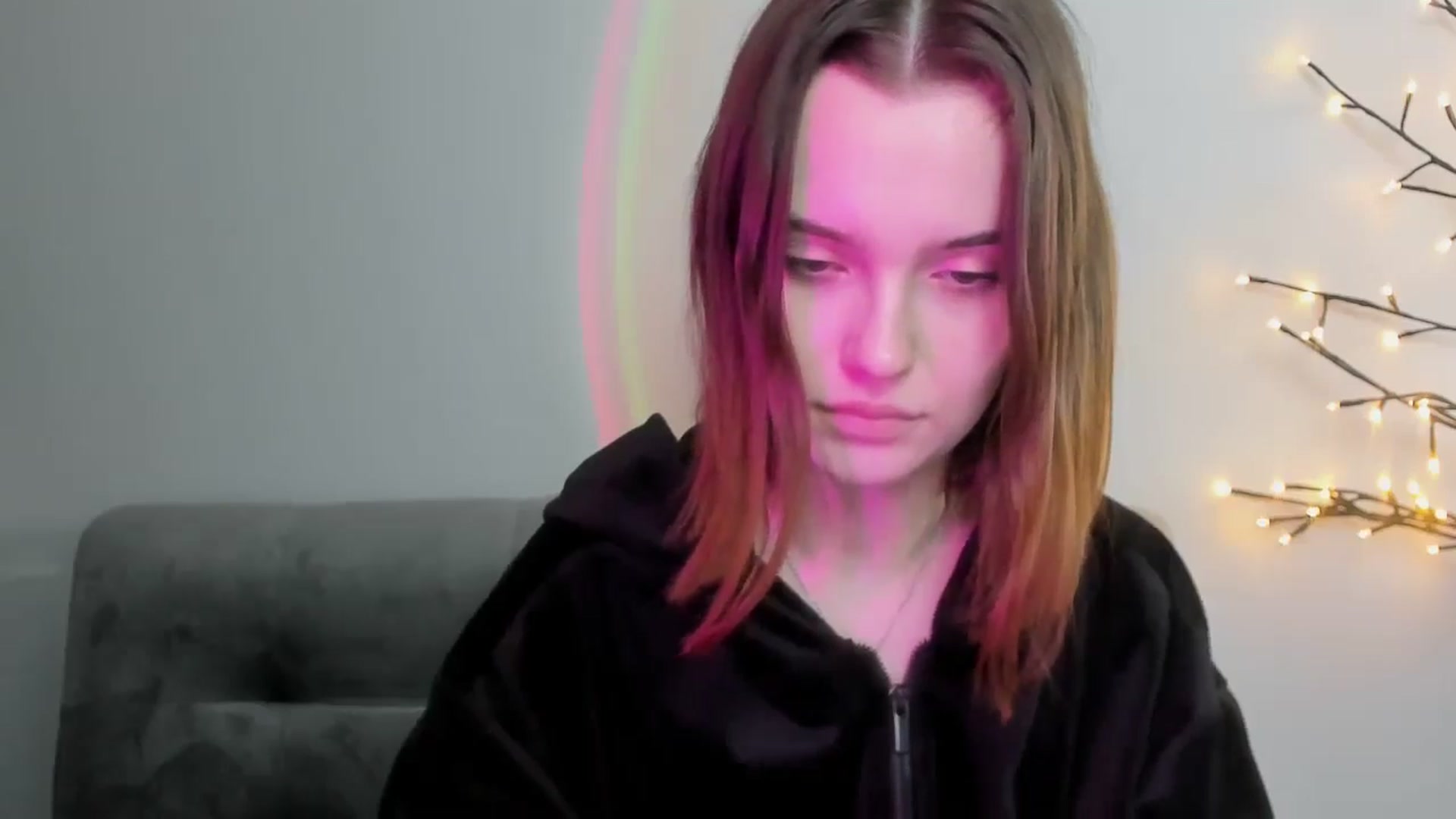 Gallery image thumbnail from KristiGant's myfreecams stream on, 04/27/2026, 15:52 image 10 of 20