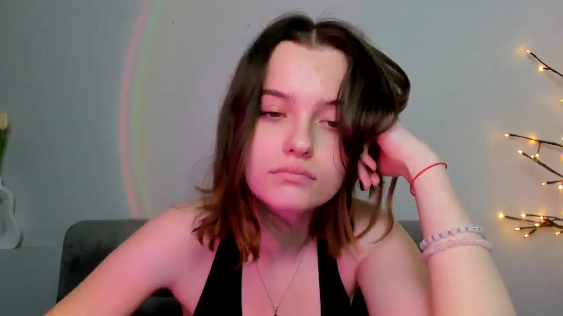 Gallery image thumbnail from KristiGant's myfreecams stream on, 04/29/2026, 16:37 image 11 of 20