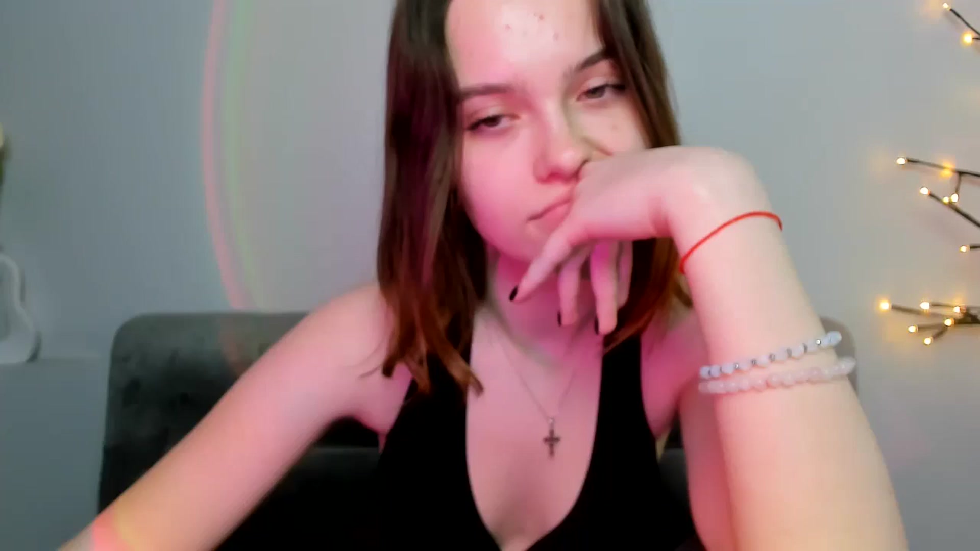 Gallery image thumbnail from KristiGant's myfreecams stream on, 04/29/2026, 16:37 image 1 of 20