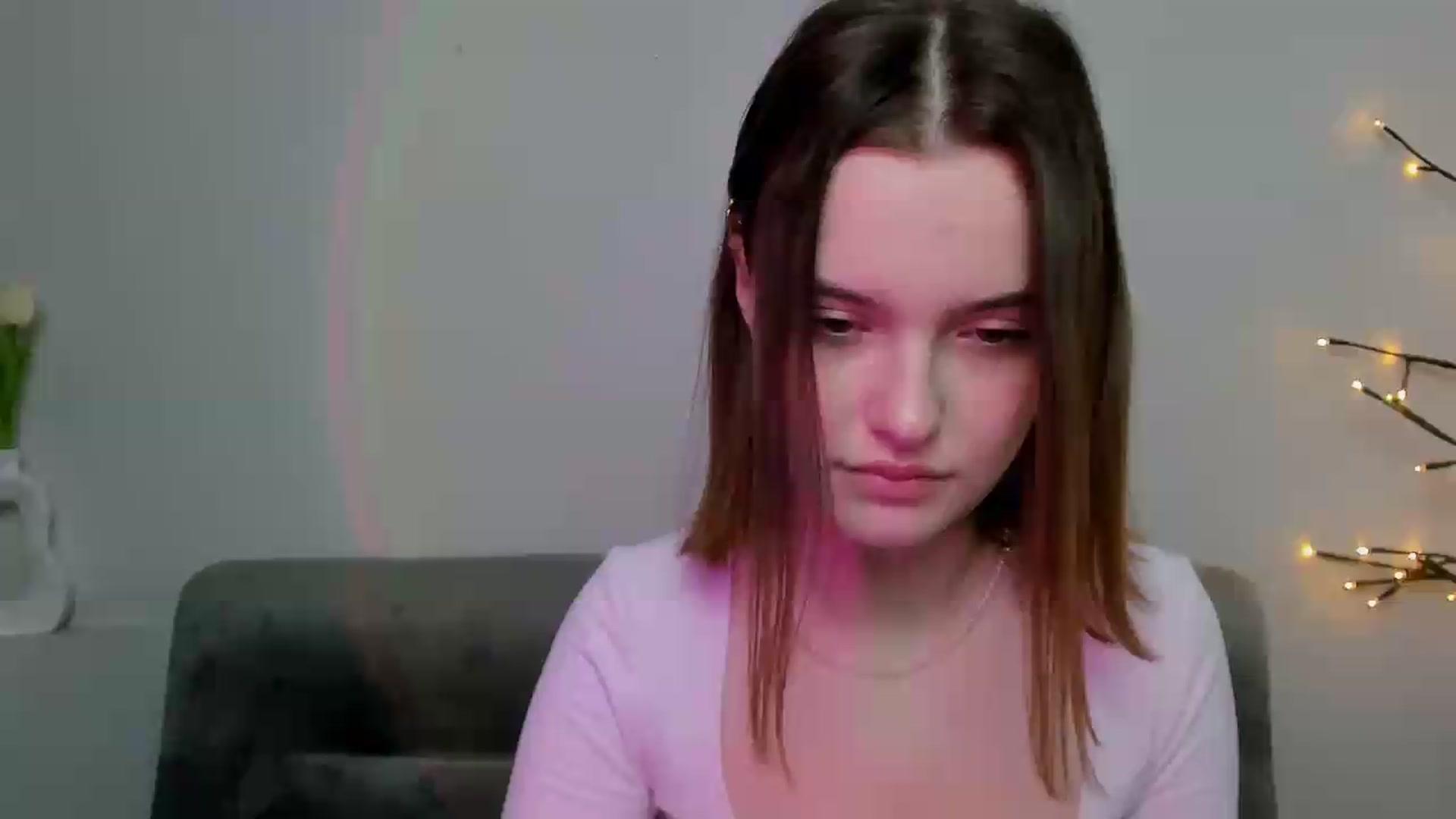 Gallery image thumbnail from KristiGant's myfreecams stream on, 04/30/2026, 14:16 image 1 of 20