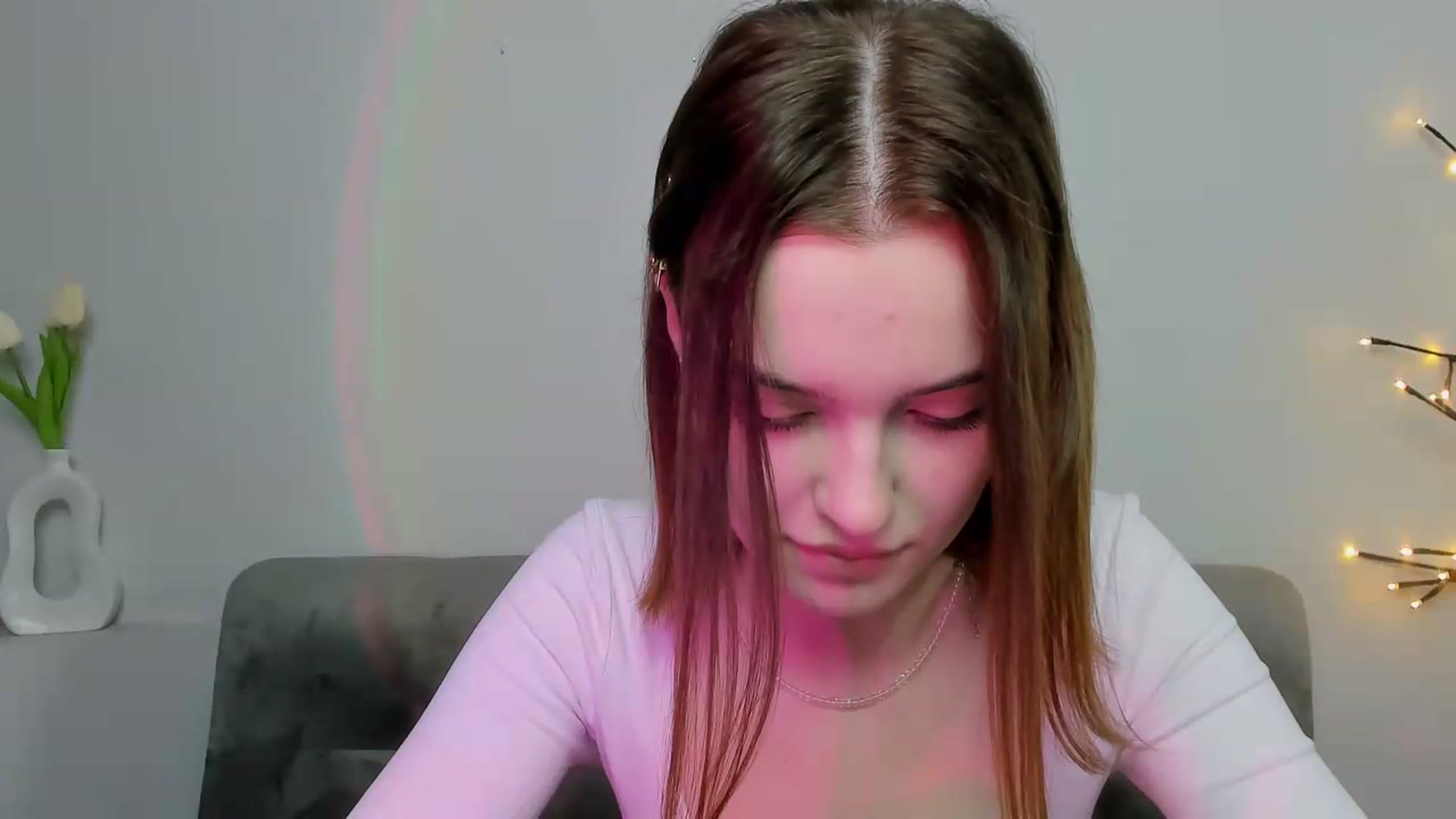Gallery image thumbnail from KristiGant's myfreecams stream on, 04/30/2026, 14:16 image 17 of 20