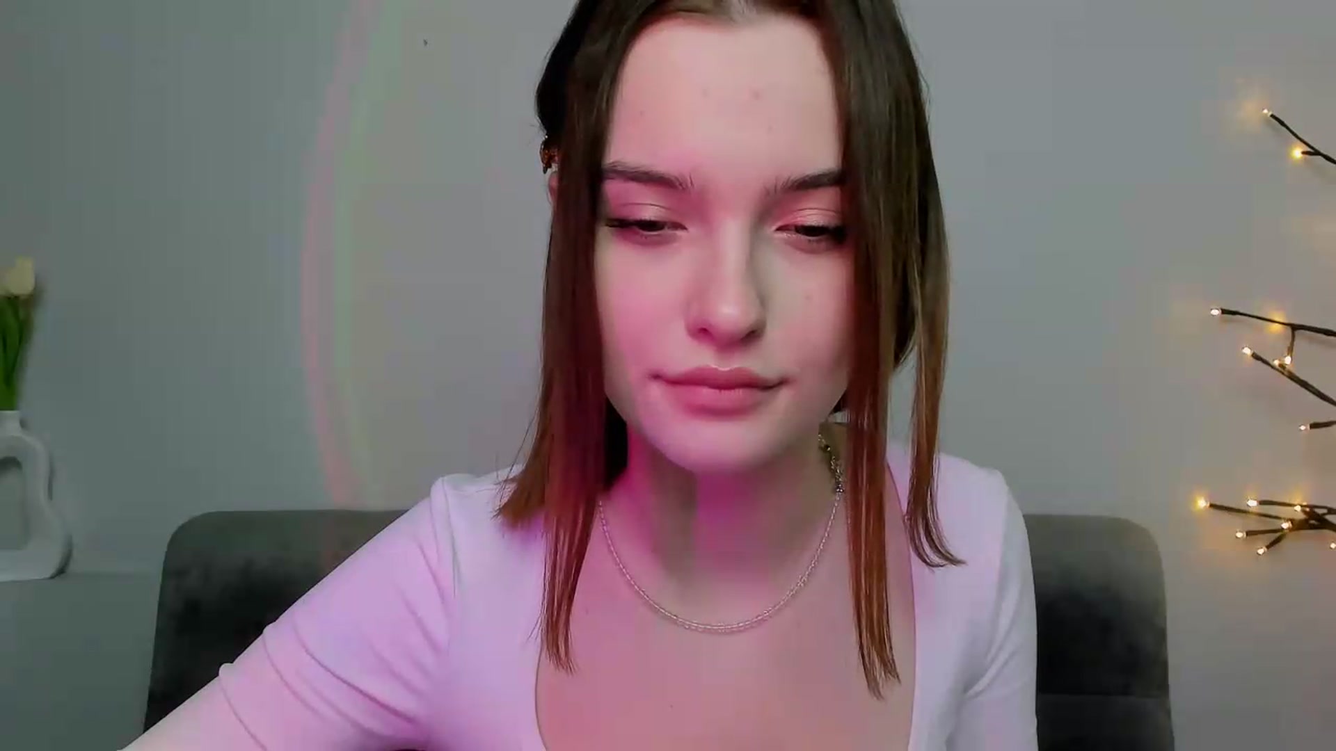 Gallery image thumbnail from KristiGant's myfreecams stream on, 04/30/2026, 14:16 image 2 of 20