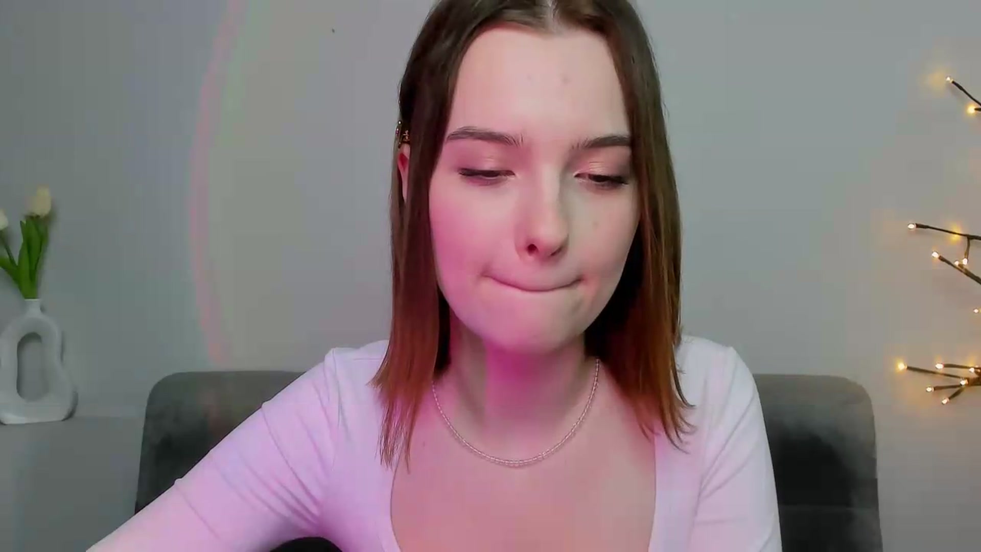 Gallery image thumbnail from KristiGant's myfreecams stream on, 04/30/2026, 16:39 image 11 of 20