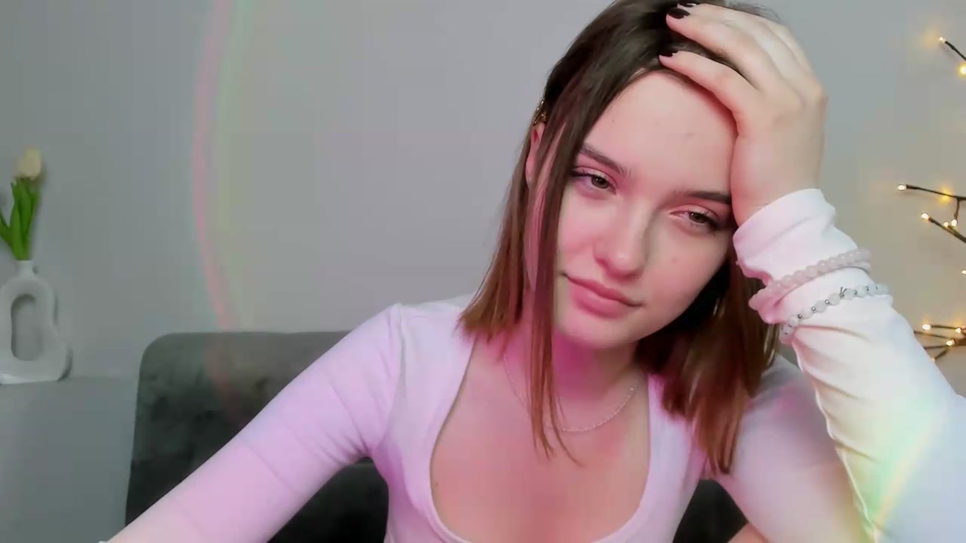 Gallery image thumbnail from KristiGant's myfreecams stream on, 04/30/2026, 16:39 image 2 of 20