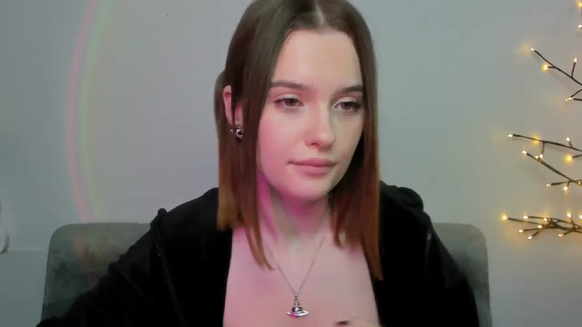 Gallery image thumbnail from KristiGant's myfreecams stream on, 05/01/2026, 13:27 image 18 of 20