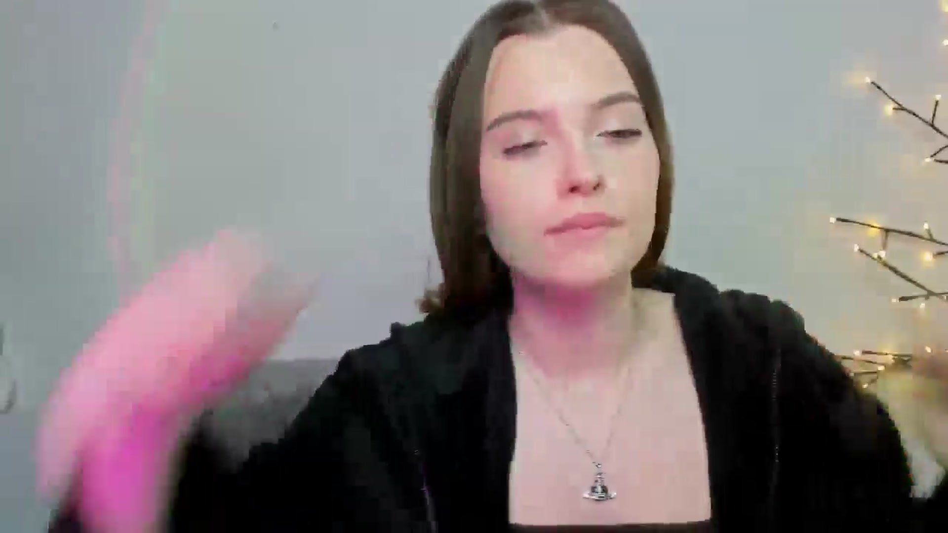 Gallery image thumbnail from KristiGant's myfreecams stream on, 05/01/2026, 13:27 image 7 of 20