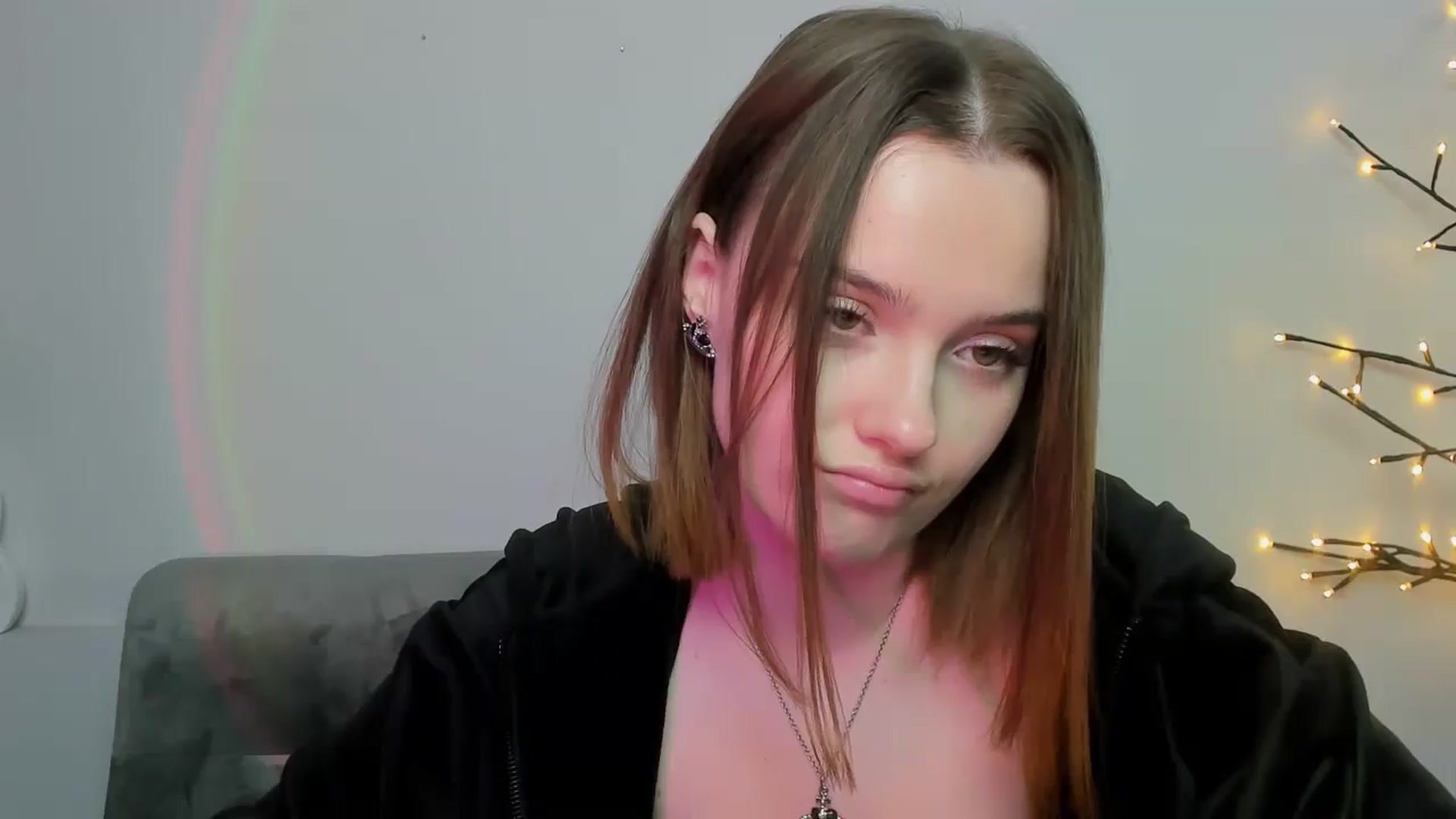 Gallery image thumbnail from KristiGant's myfreecams stream on, 05/01/2026, 13:27 image 4 of 20