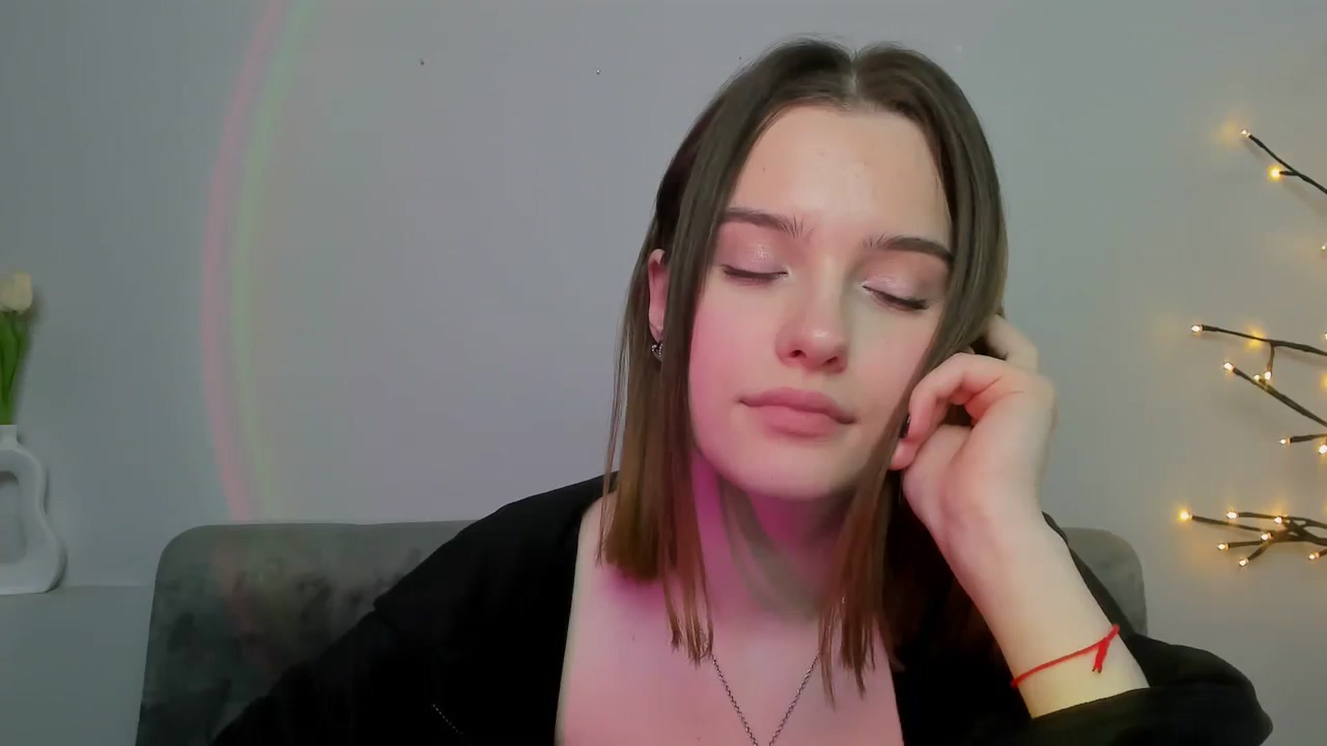 Gallery image thumbnail from KristiGant's myfreecams stream on, 05/01/2026, 15:31 image 9 of 20