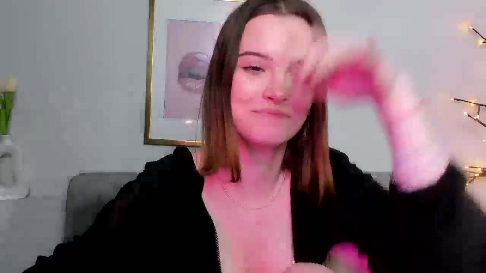 Gallery image thumbnail from KristiGant's myfreecams stream on, 05/05/2026, 14:30 image 17 of 20
