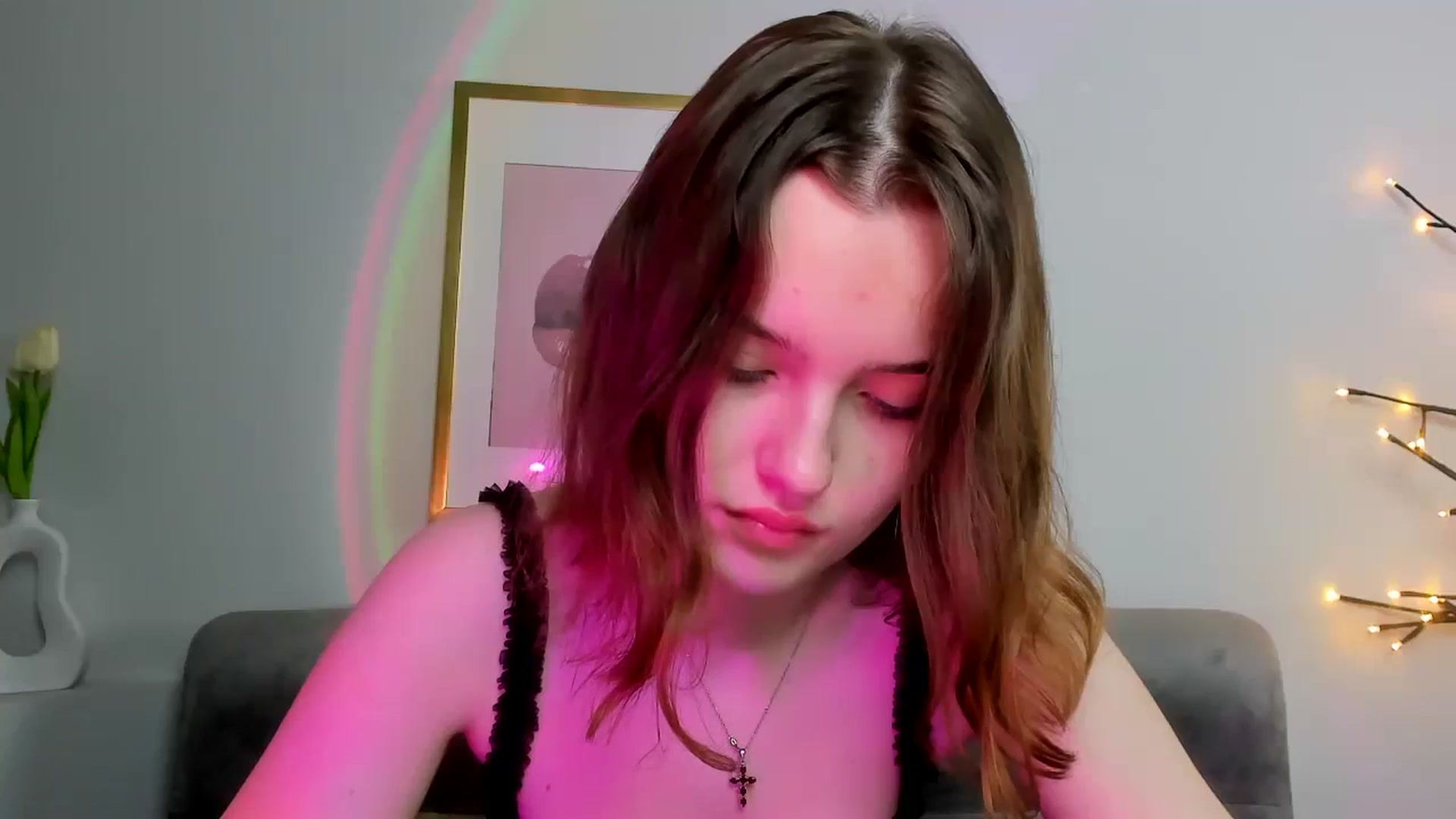 Gallery image thumbnail from KristiGant's myfreecams stream on, 05/11/2026, 10:54 image 15 of 20