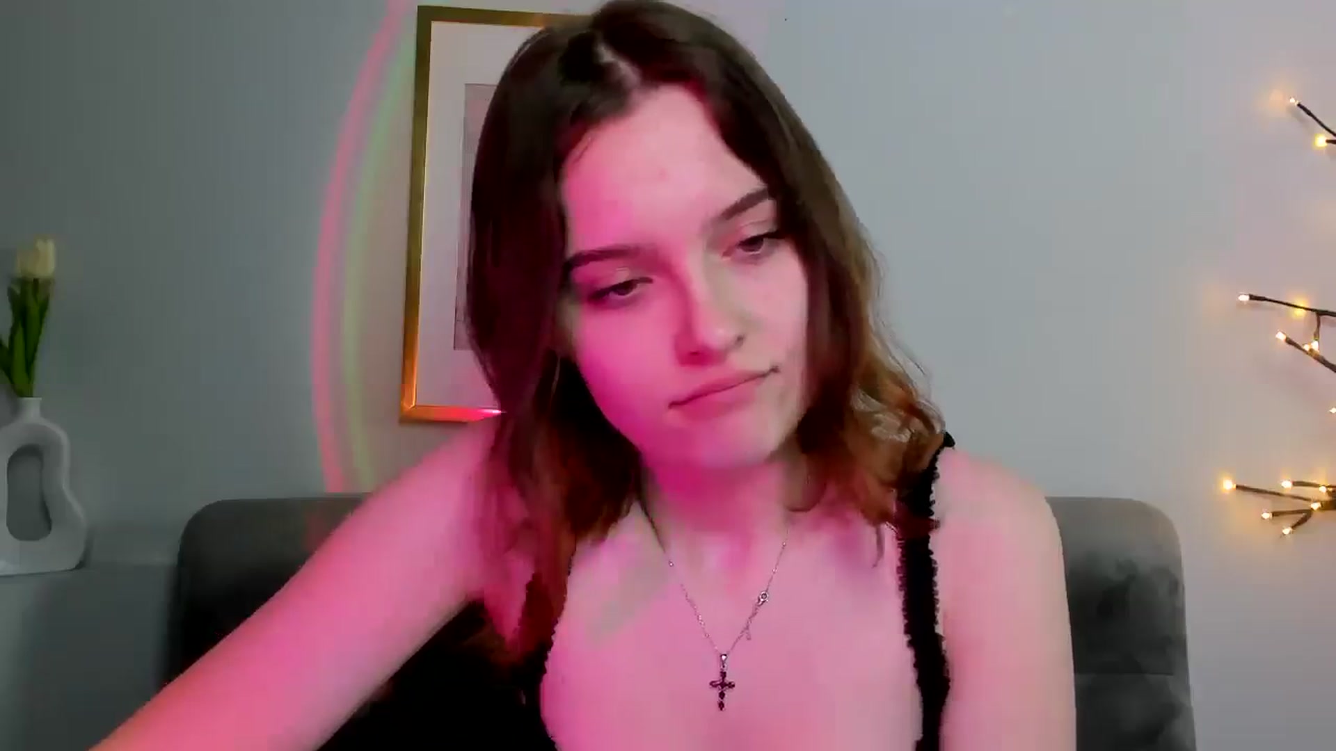 Gallery image thumbnail from KristiGant's myfreecams stream on, 05/11/2026, 13:07 image 10 of 20