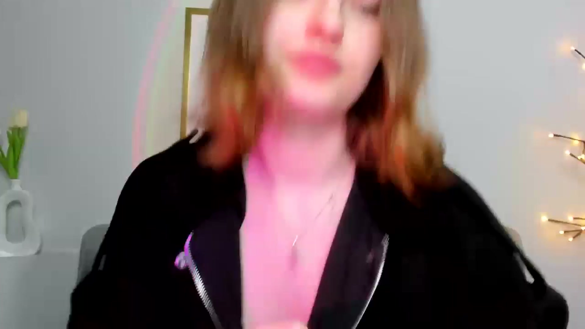 Gallery image thumbnail from KristiGant's myfreecams stream on, 05/11/2026, 15:09 image 19 of 20