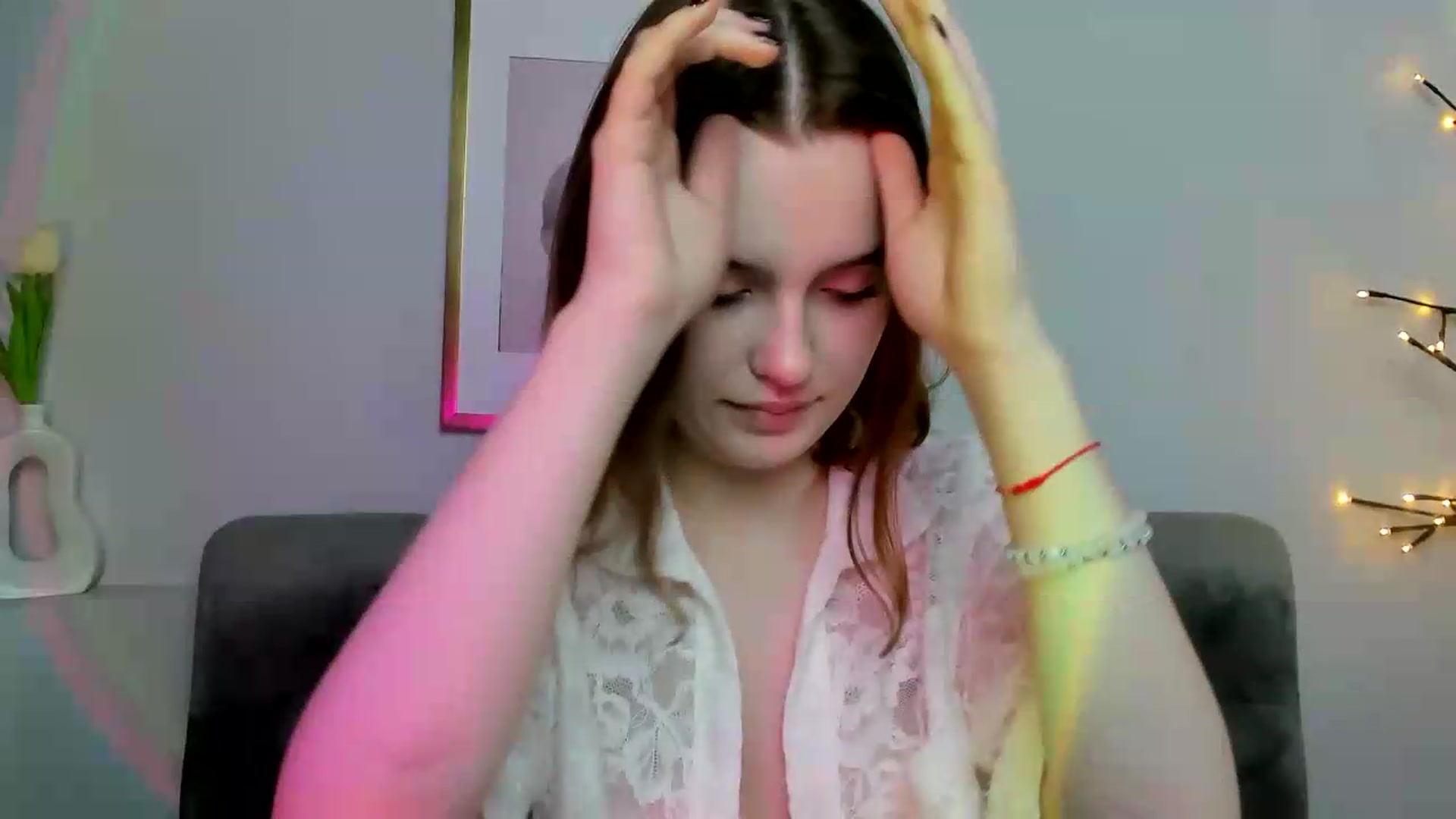 Gallery image thumbnail from KristiGant's myfreecams stream on, 05/13/2026, 13:34 image 9 of 20