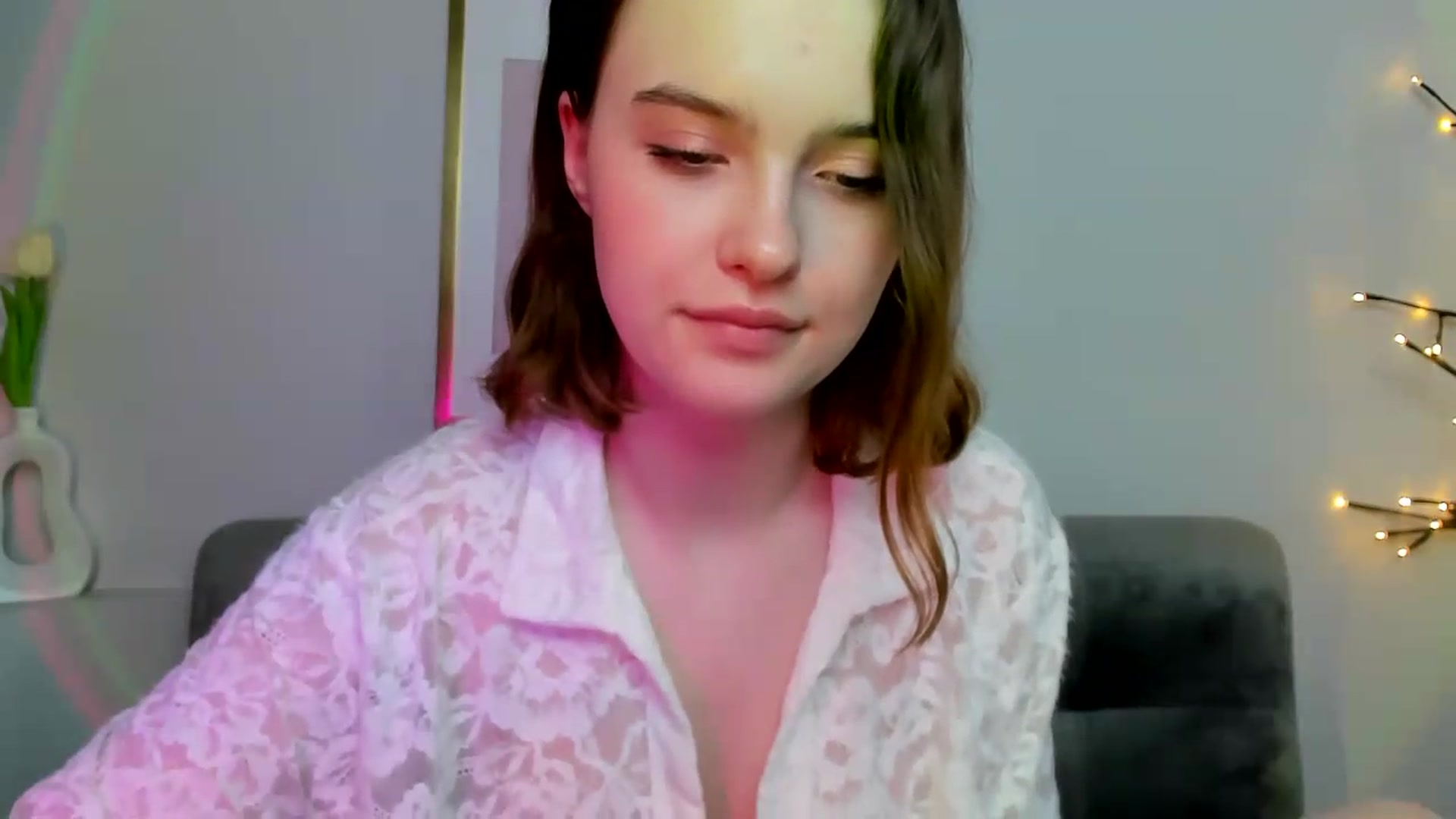 Gallery image thumbnail from KristiGant's myfreecams stream on, 05/13/2026, 13:34 image 11 of 20