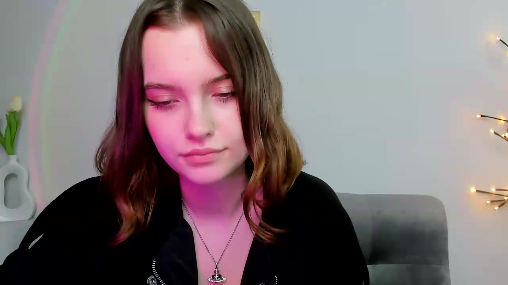 Gallery image thumbnail from KristiGant's myfreecams stream on, 05/15/2026, 14:25 image 5 of 20