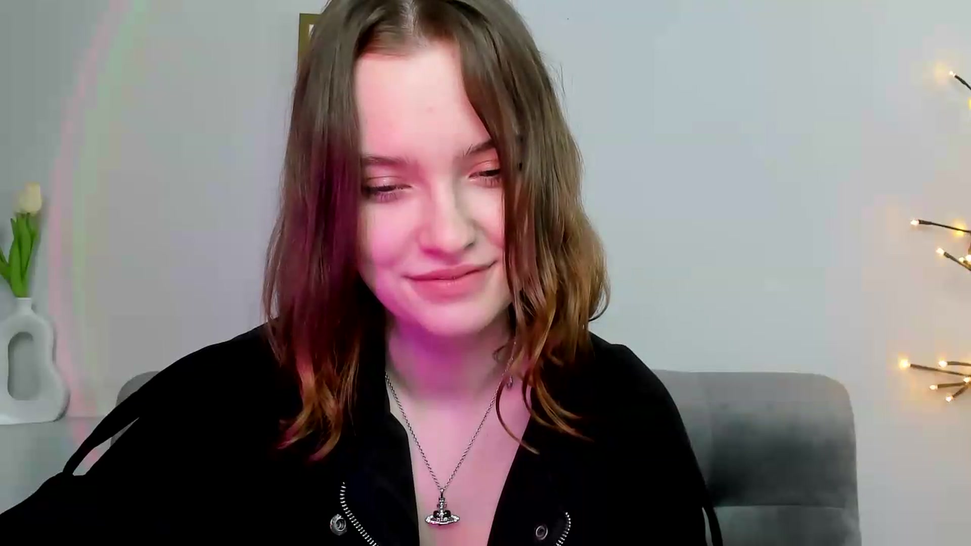 Gallery image thumbnail from KristiGant's myfreecams stream on, 05/15/2026, 14:25 image 3 of 20
