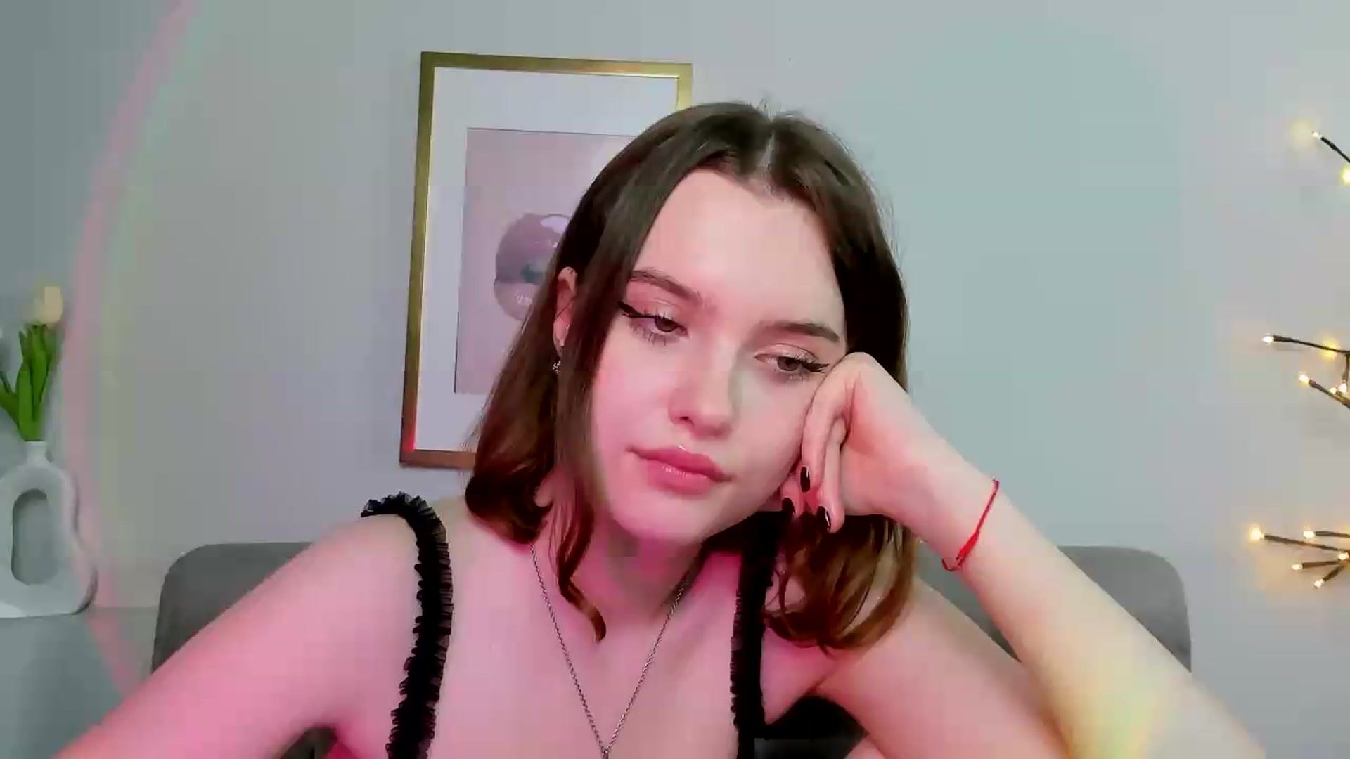 Gallery image thumbnail from KristiGant's myfreecams stream on, 05/15/2026, 16:42 image 14 of 20