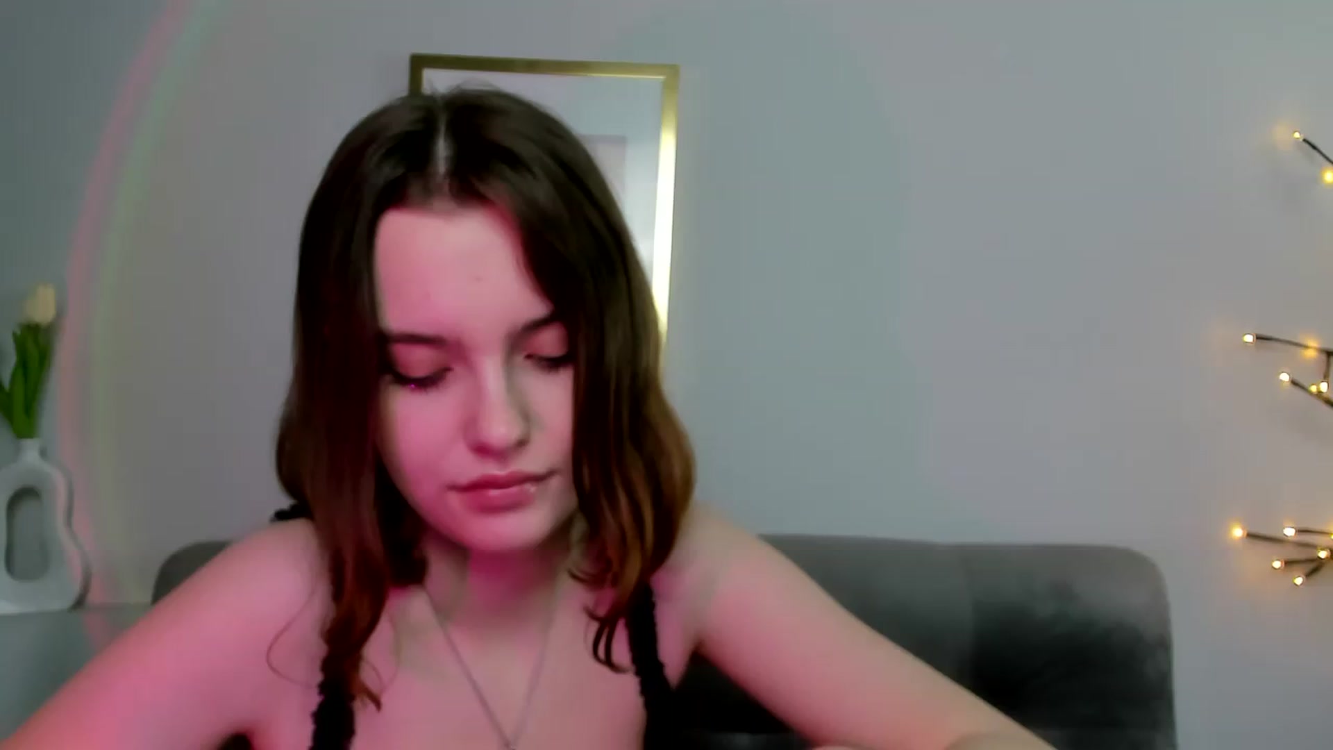 Gallery image thumbnail from KristiGant's myfreecams stream on, 05/15/2026, 16:42 image 13 of 20