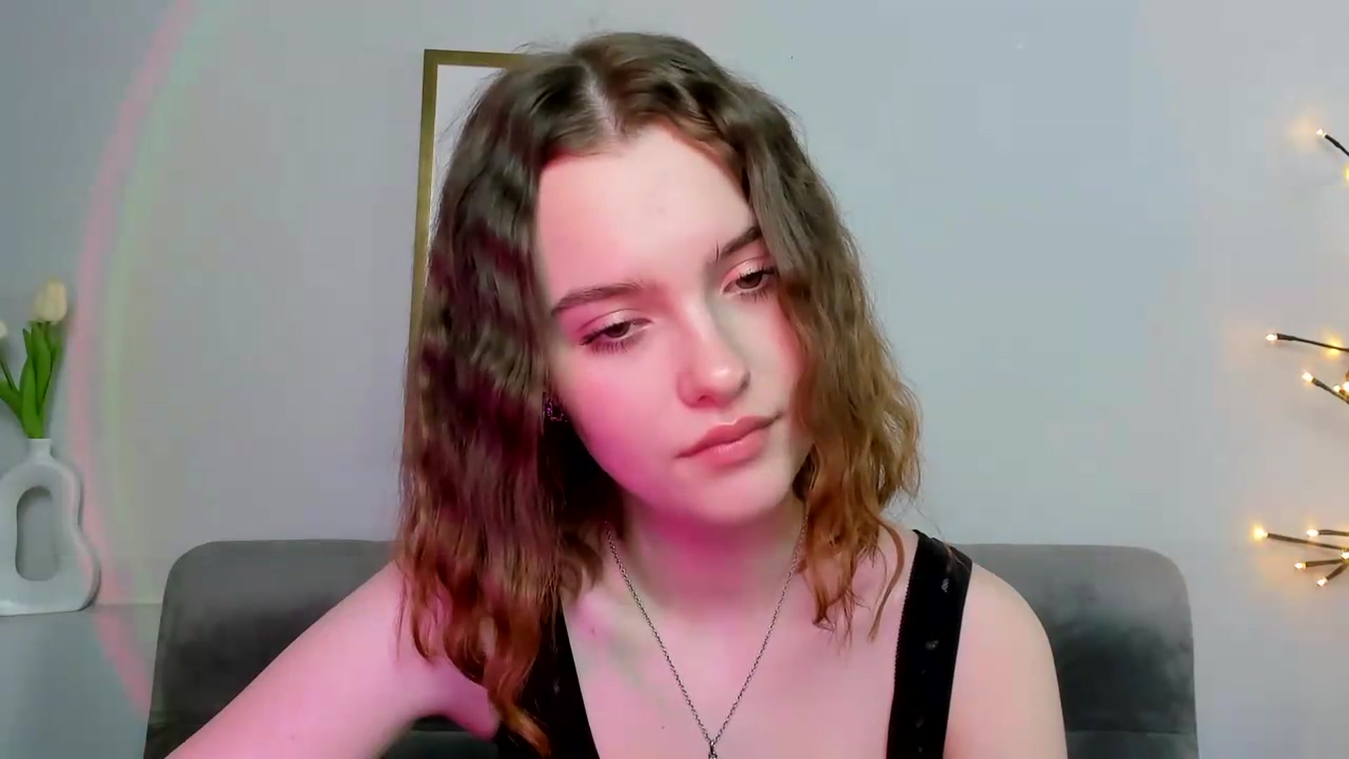Gallery image thumbnail from KristiGant's myfreecams stream on, 05/16/2026, 11:33 image 16 of 20
