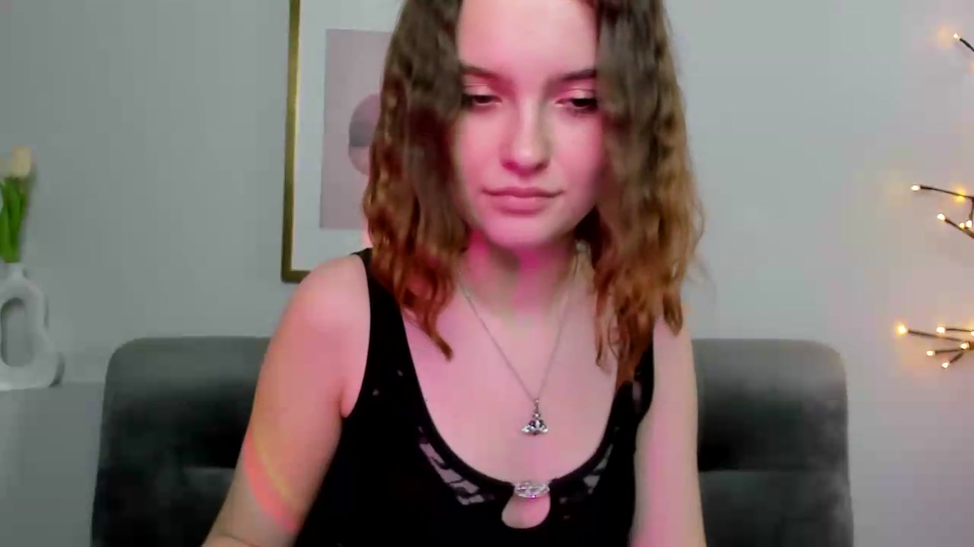 Gallery image thumbnail from KristiGant's myfreecams stream on, 05/16/2026, 13:55 image 16 of 20