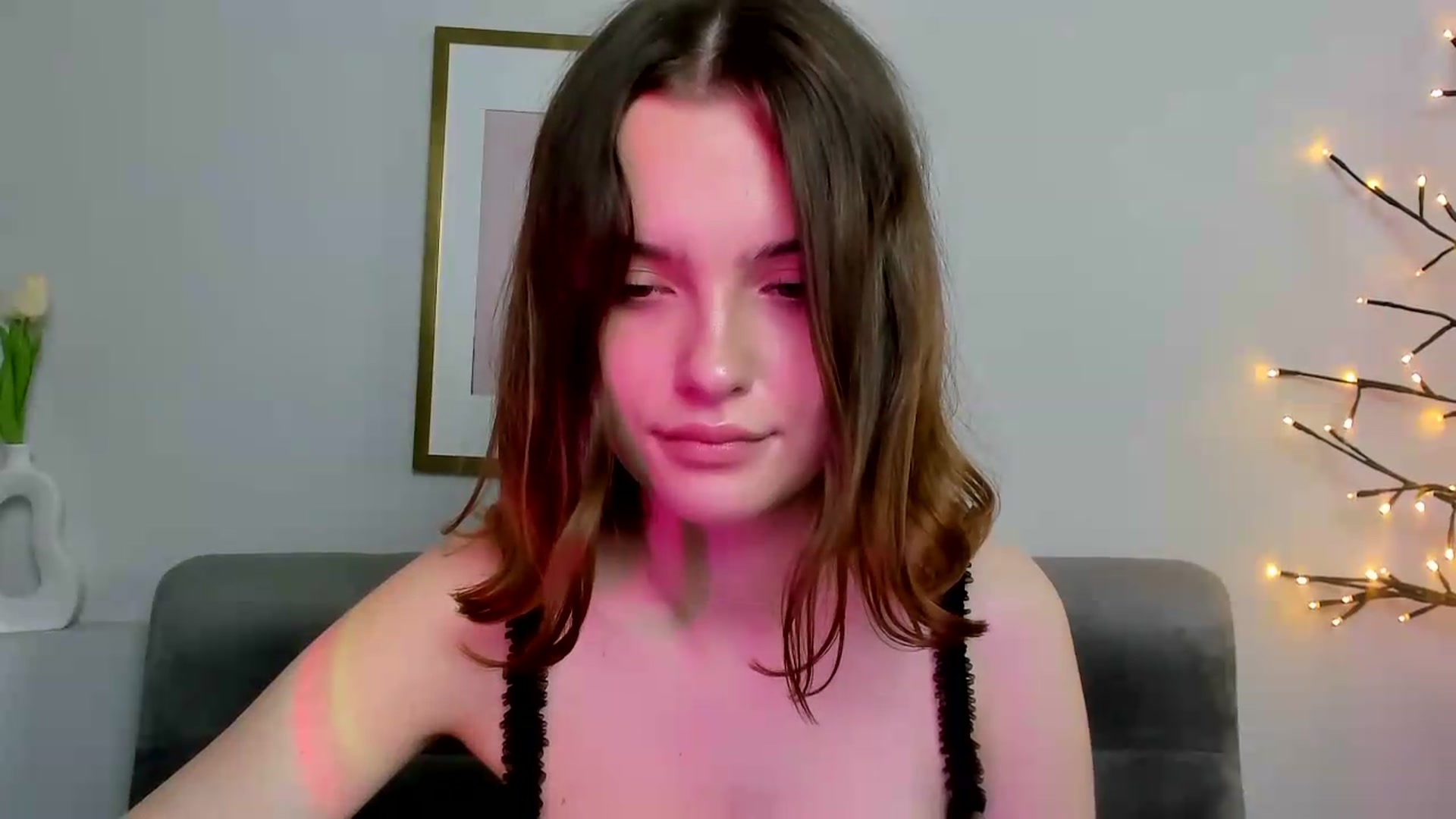 Gallery image thumbnail from KristiGant's myfreecams stream on, 05/18/2026, 13:00 image 3 of 20