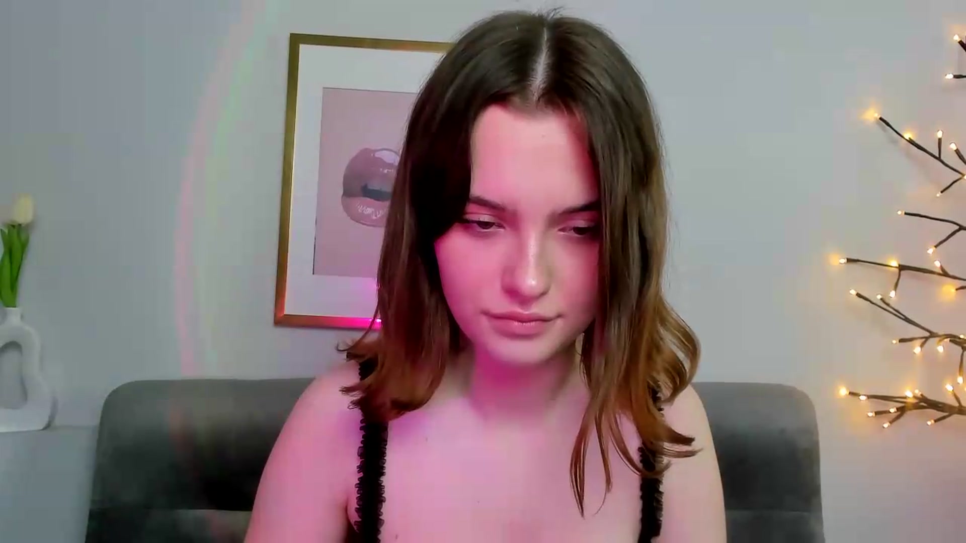 Gallery image thumbnail from KristiGant's myfreecams stream on, 05/18/2026, 13:00 image 13 of 20