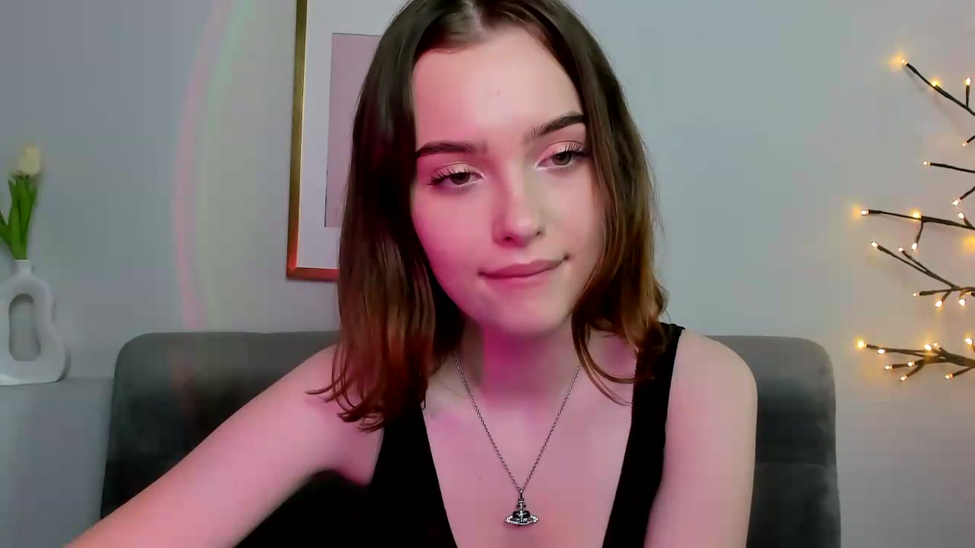 Gallery image thumbnail from KristiGant's myfreecams stream on, 05/19/2026, 12:04 image 18 of 20