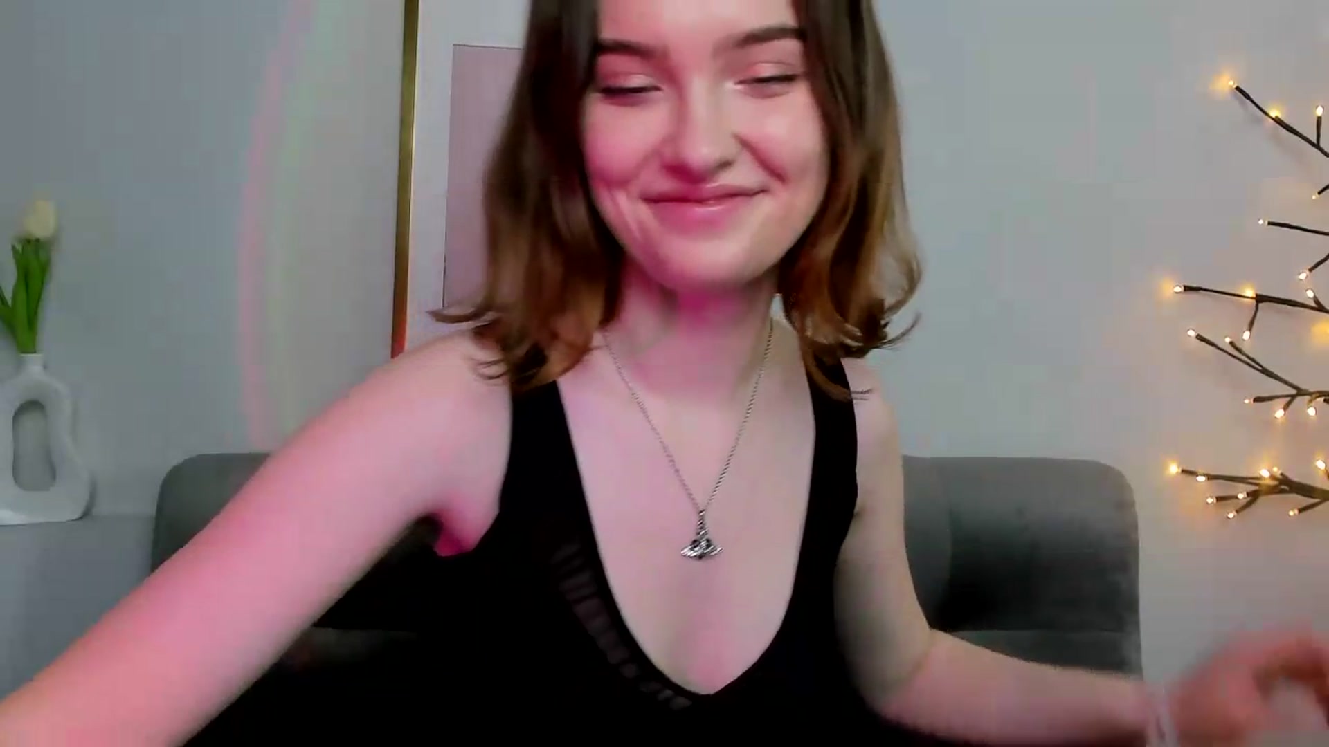Gallery image thumbnail from KristiGant's myfreecams stream on, 05/19/2026, 12:04 image 4 of 20