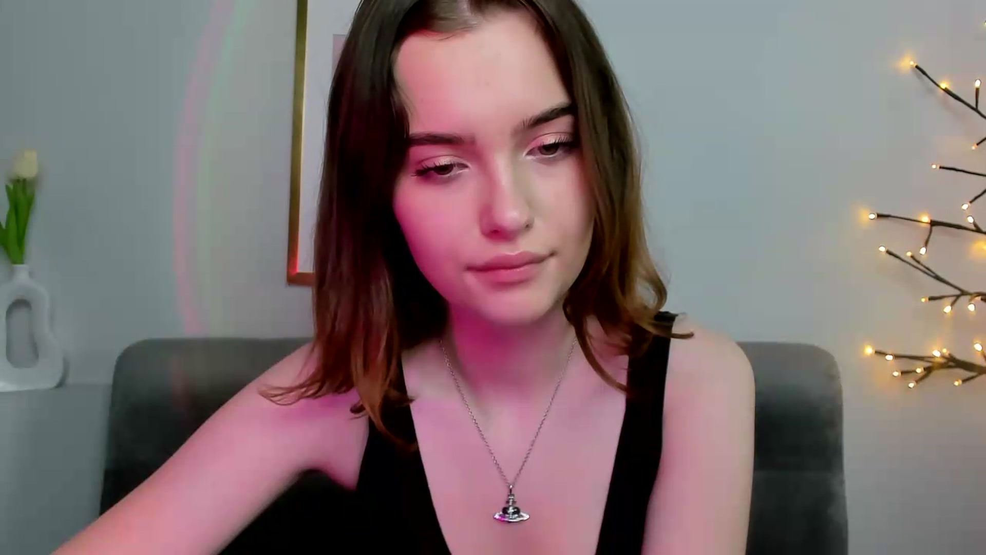 Gallery image thumbnail from KristiGant's myfreecams stream on, 05/19/2026, 12:04 image 14 of 20