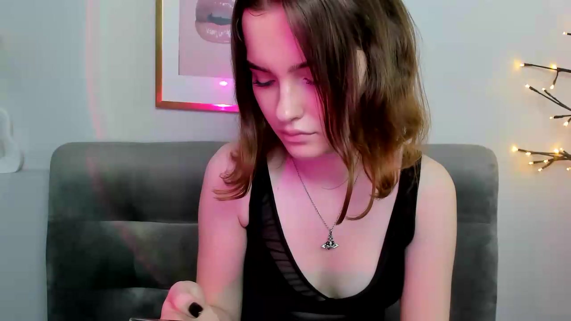 Gallery image thumbnail from KristiGant's myfreecams stream on, 05/19/2026, 13:15 image 3 of 20