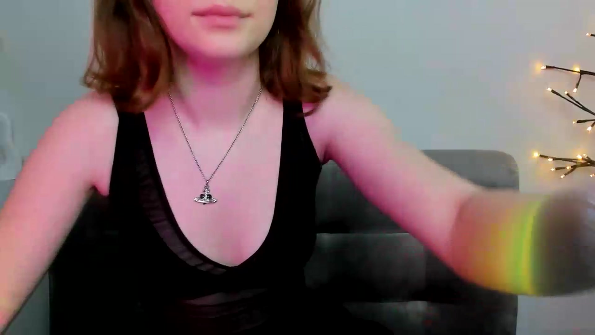 Gallery image thumbnail from KristiGant's myfreecams stream on, 05/19/2026, 13:15 image 14 of 20