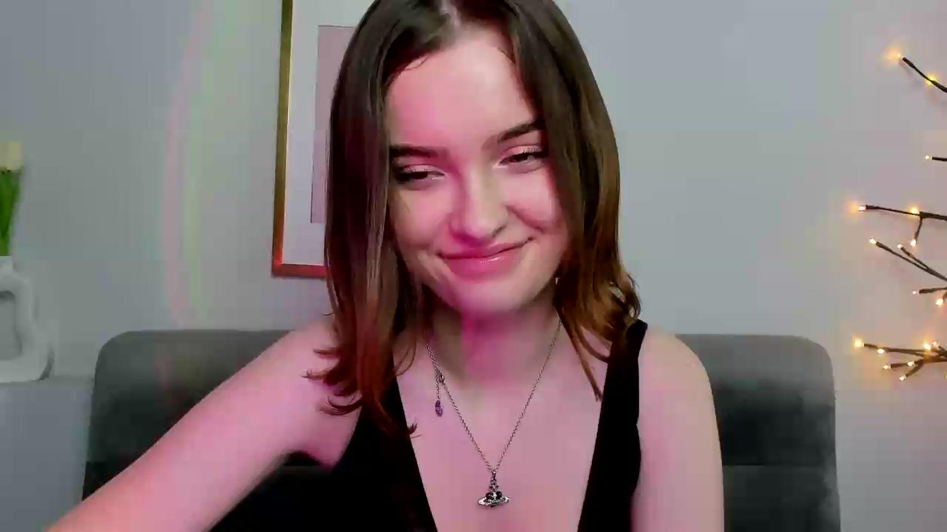 Gallery image thumbnail from KristiGant's myfreecams stream on, 05/19/2026, 15:03 image 1 of 20