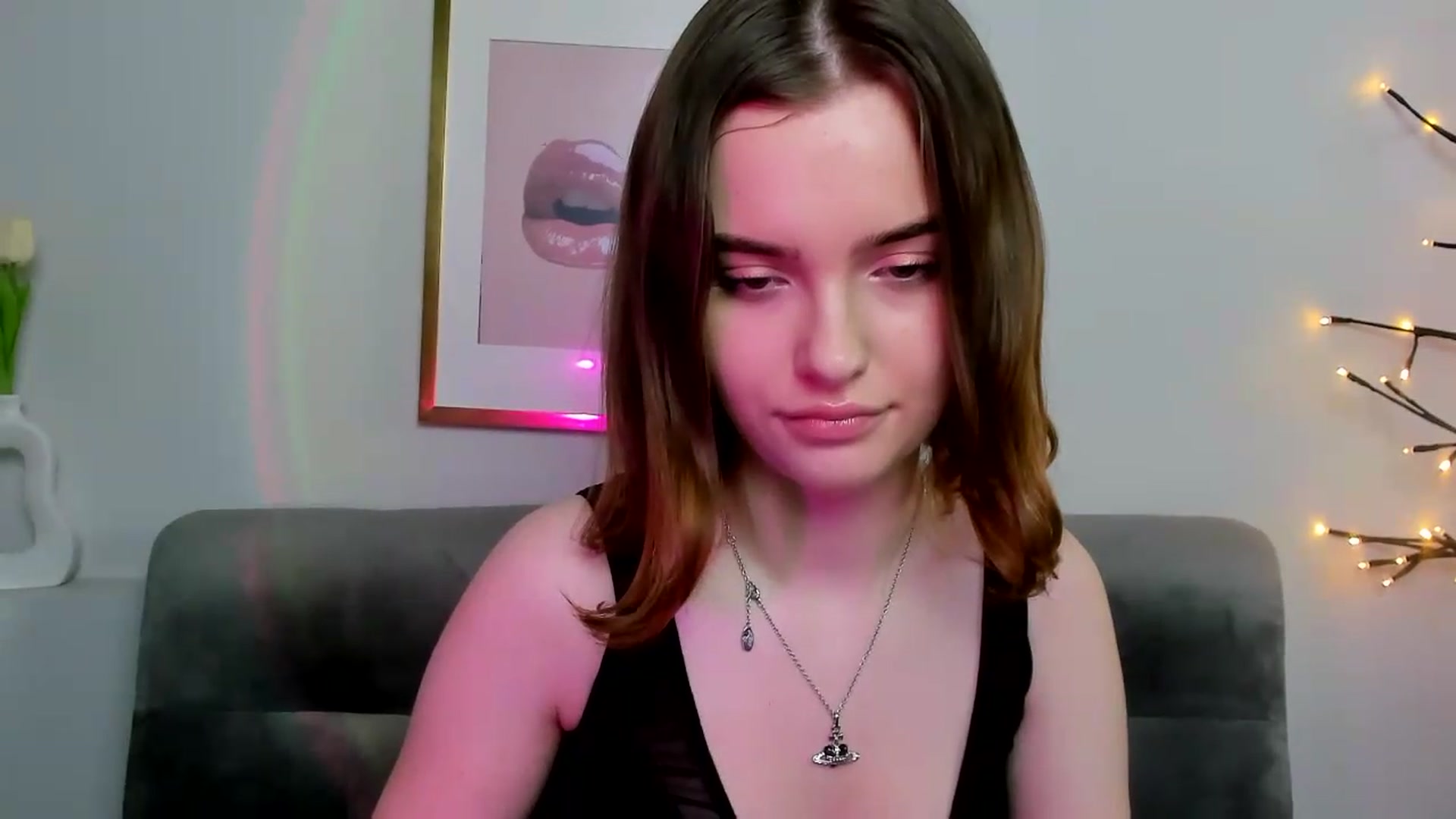 Gallery image thumbnail from KristiGant's myfreecams stream on, 05/19/2026, 15:03 image 15 of 20