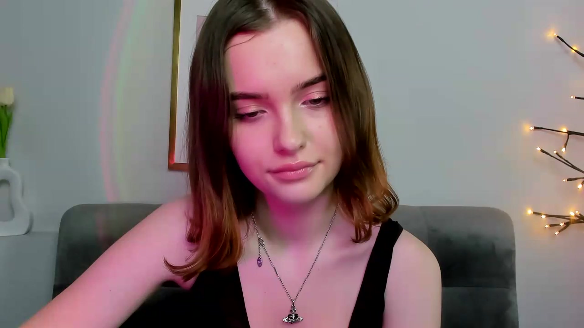Gallery image thumbnail from KristiGant's myfreecams stream on, 05/19/2026, 15:03 image 12 of 20